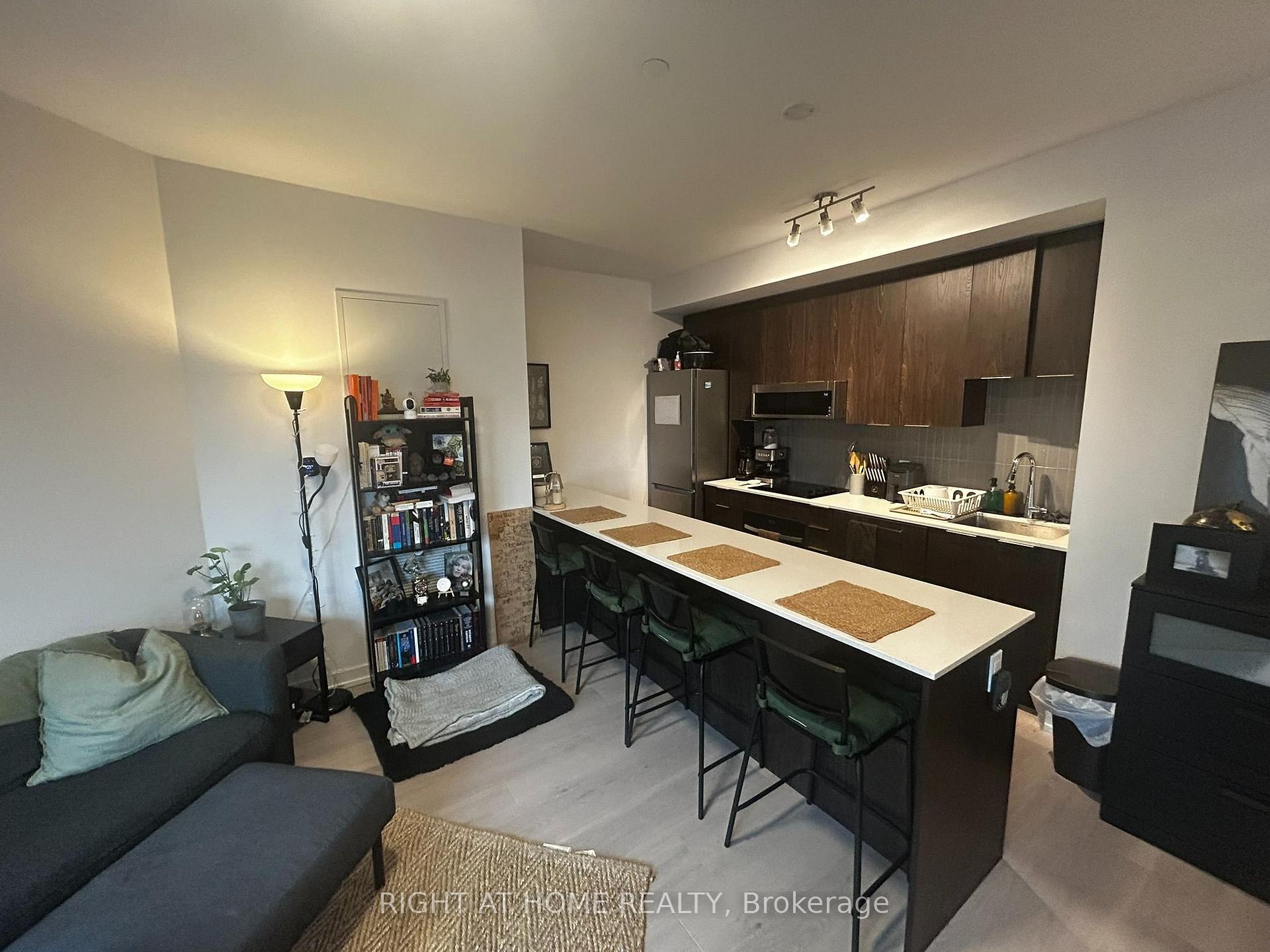 Photo 29 of Unit 641, 2501 Saw Whet Boulevard, Oakville, Glen Abbey — HOMEH
