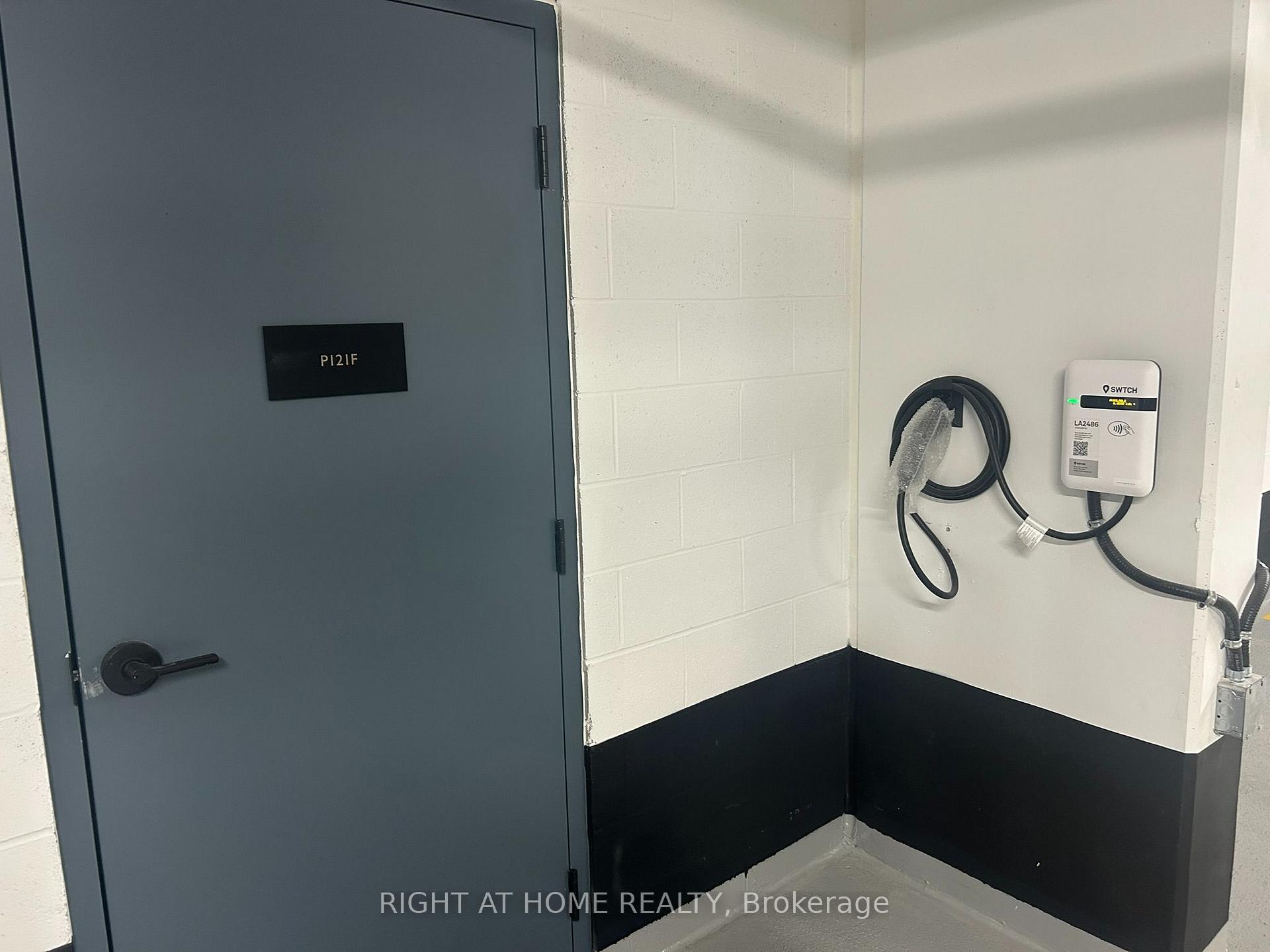 Photo 31 of Unit 641, 2501 Saw Whet Boulevard, Oakville, Glen Abbey — HOMEH