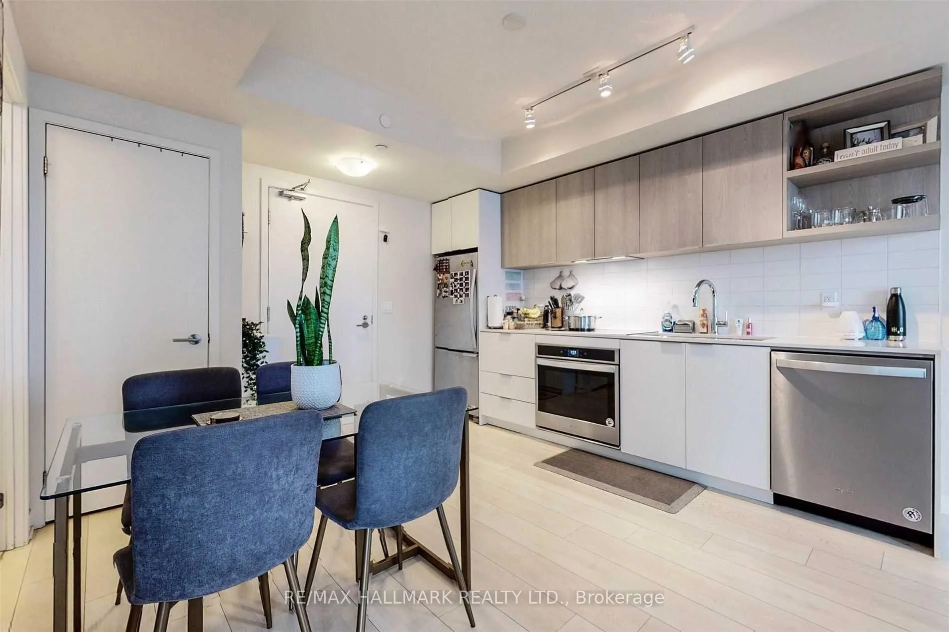 Photo 9 of Unit 808, 6 Sonic Way, Toronto, Flemingdon Park — HOMEH