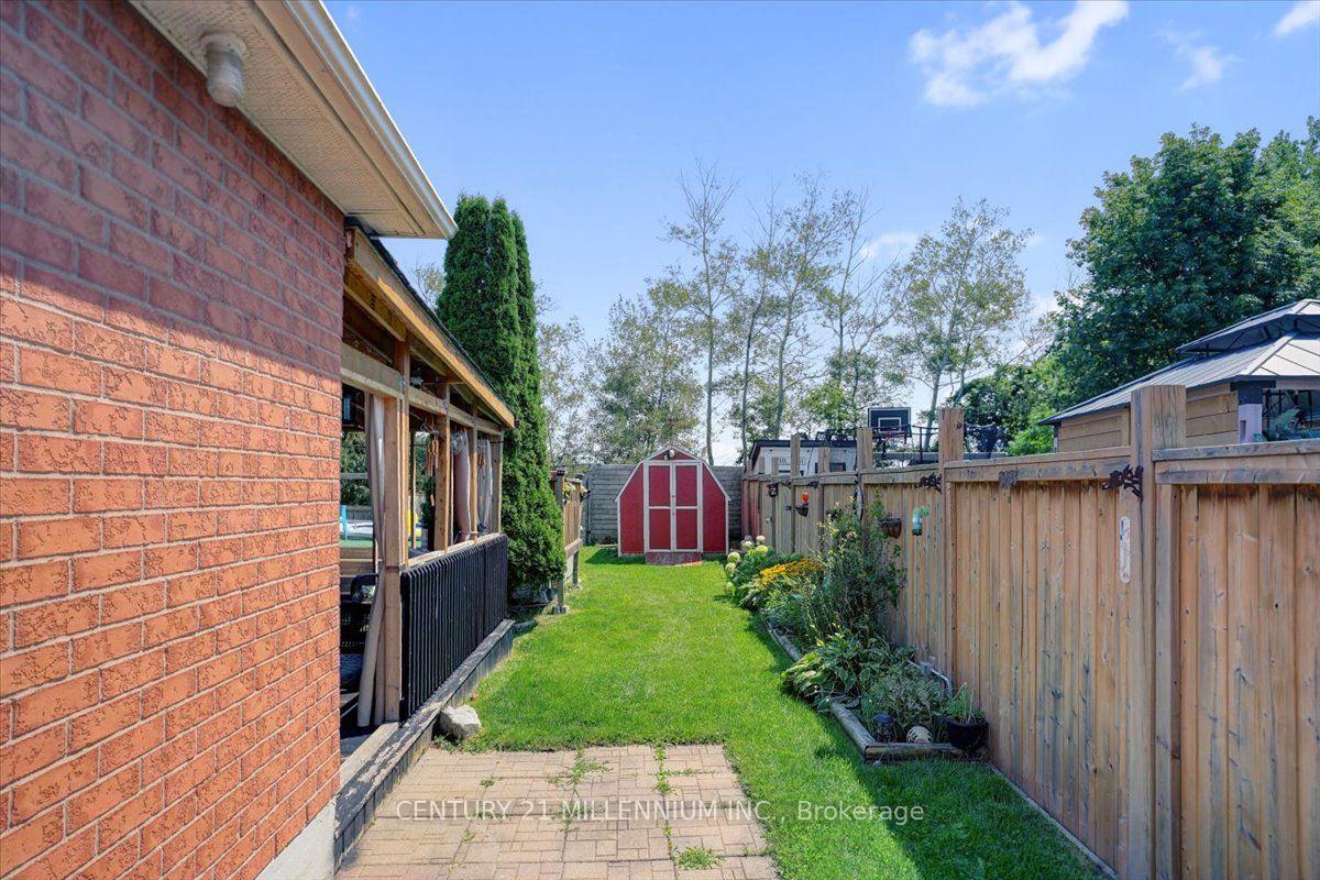Photo 20 of 23 Eldad Drive, Clarington, Bowmanville — HOMEH