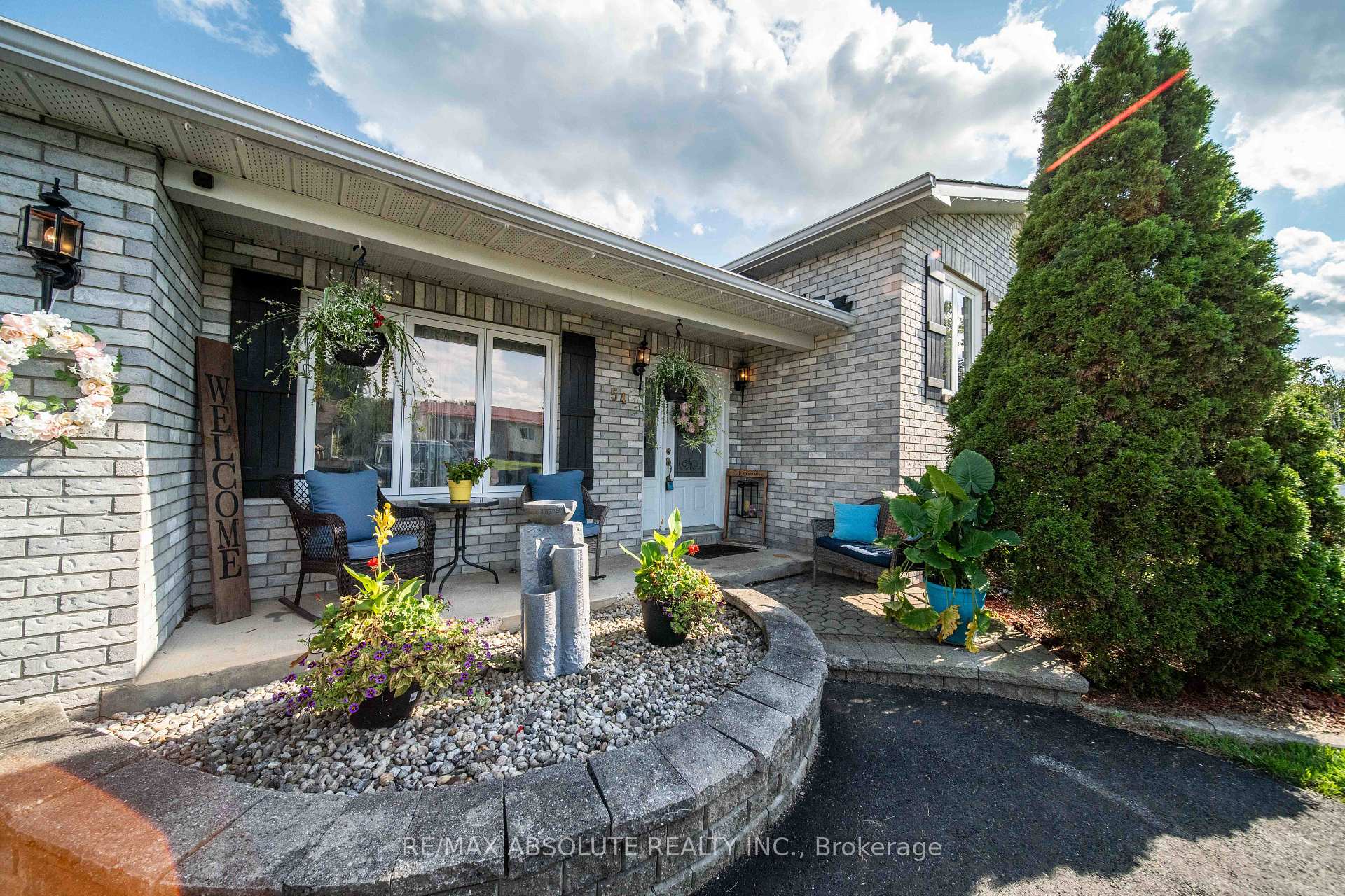 Photo 7 of 54 Albert Street, Russell, Embrun — HOMEH