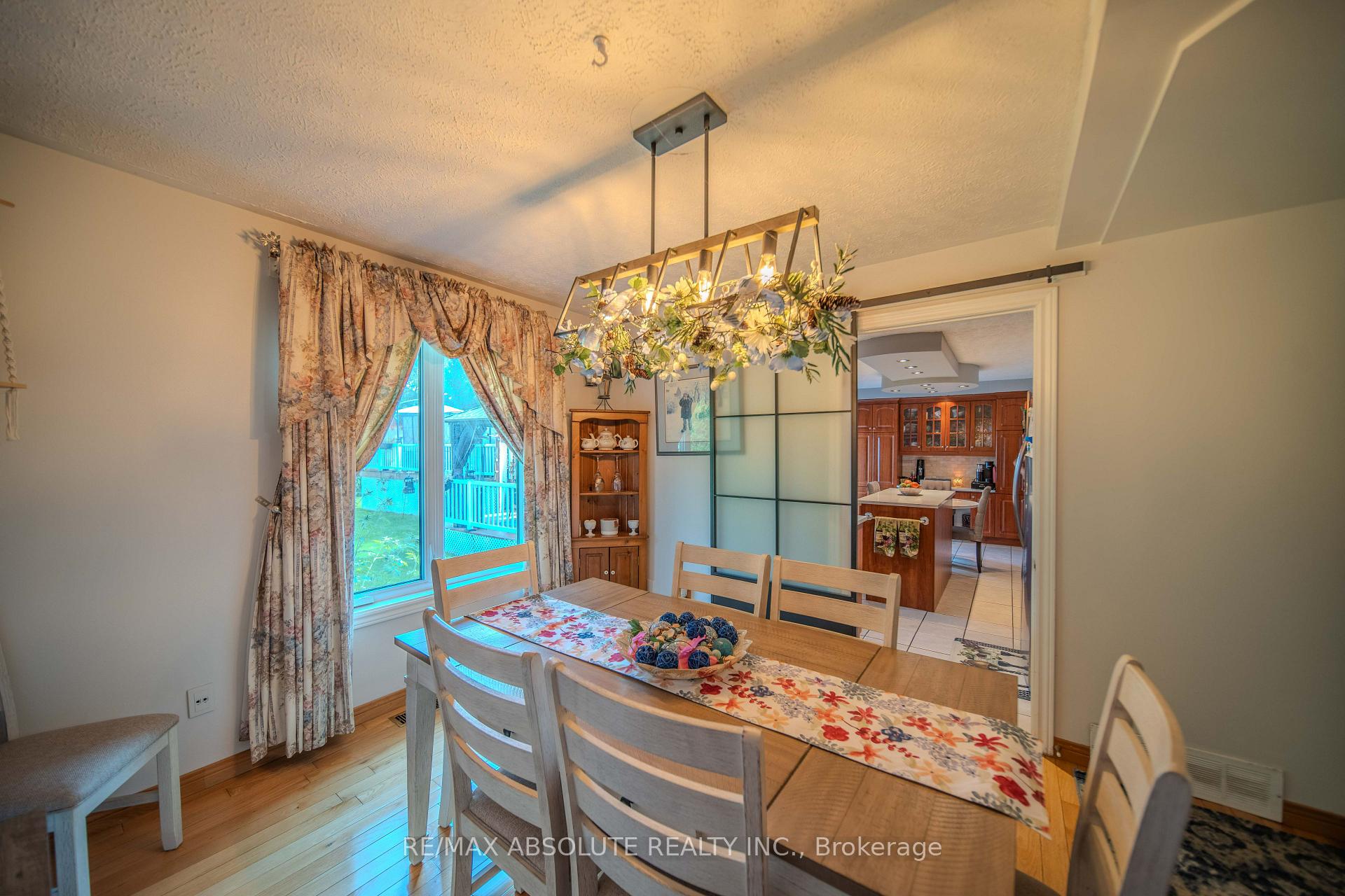 Photo 12 of 54 Albert Street, Russell, Embrun — HOMEH