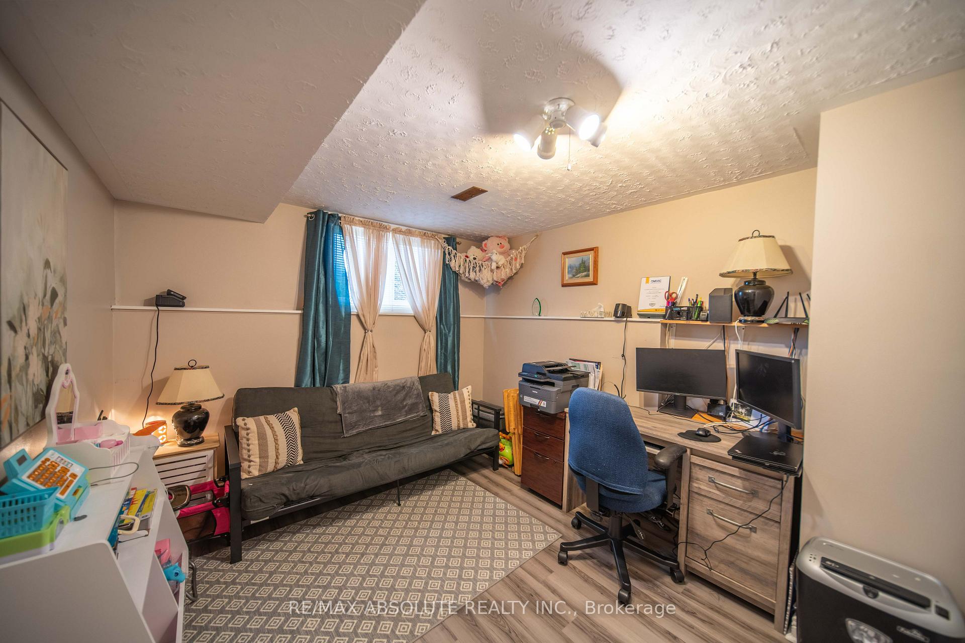 Photo 27 of 54 Albert Street, Russell, Embrun — HOMEH