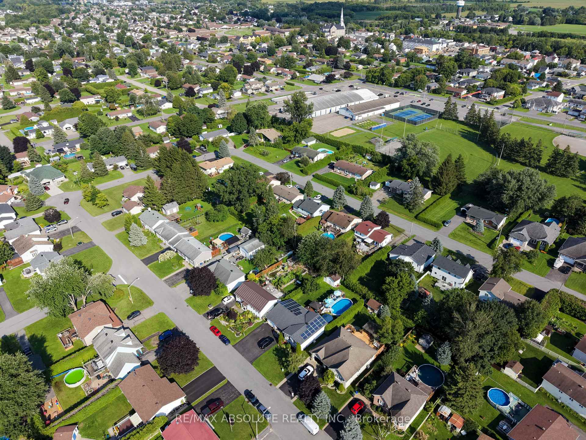 Photo 37 of 54 Albert Street, Russell, Embrun — HOMEH