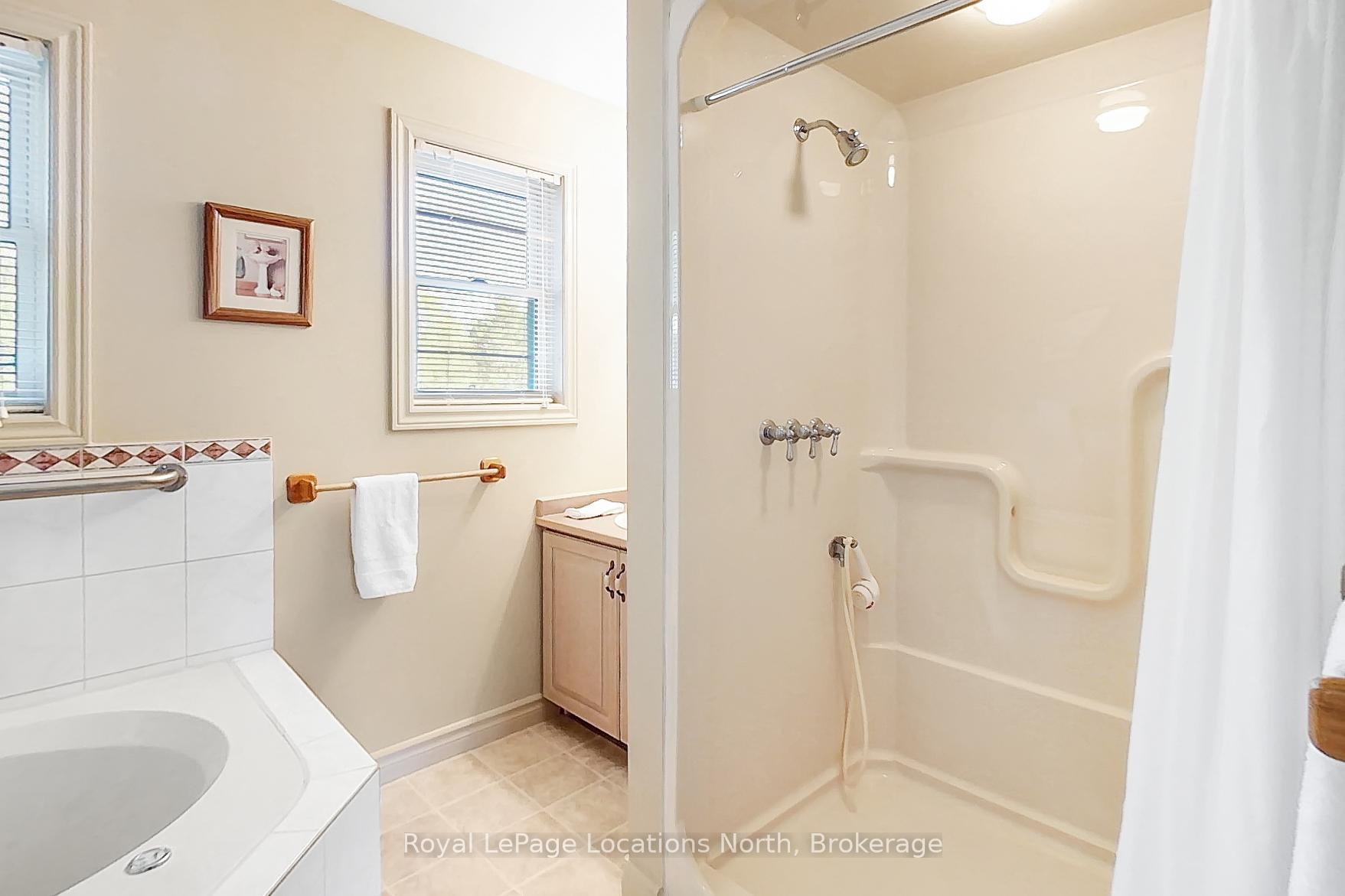 Photo 21 of 217 Dominion Drive, Clearview, Stayner — HOMEH
