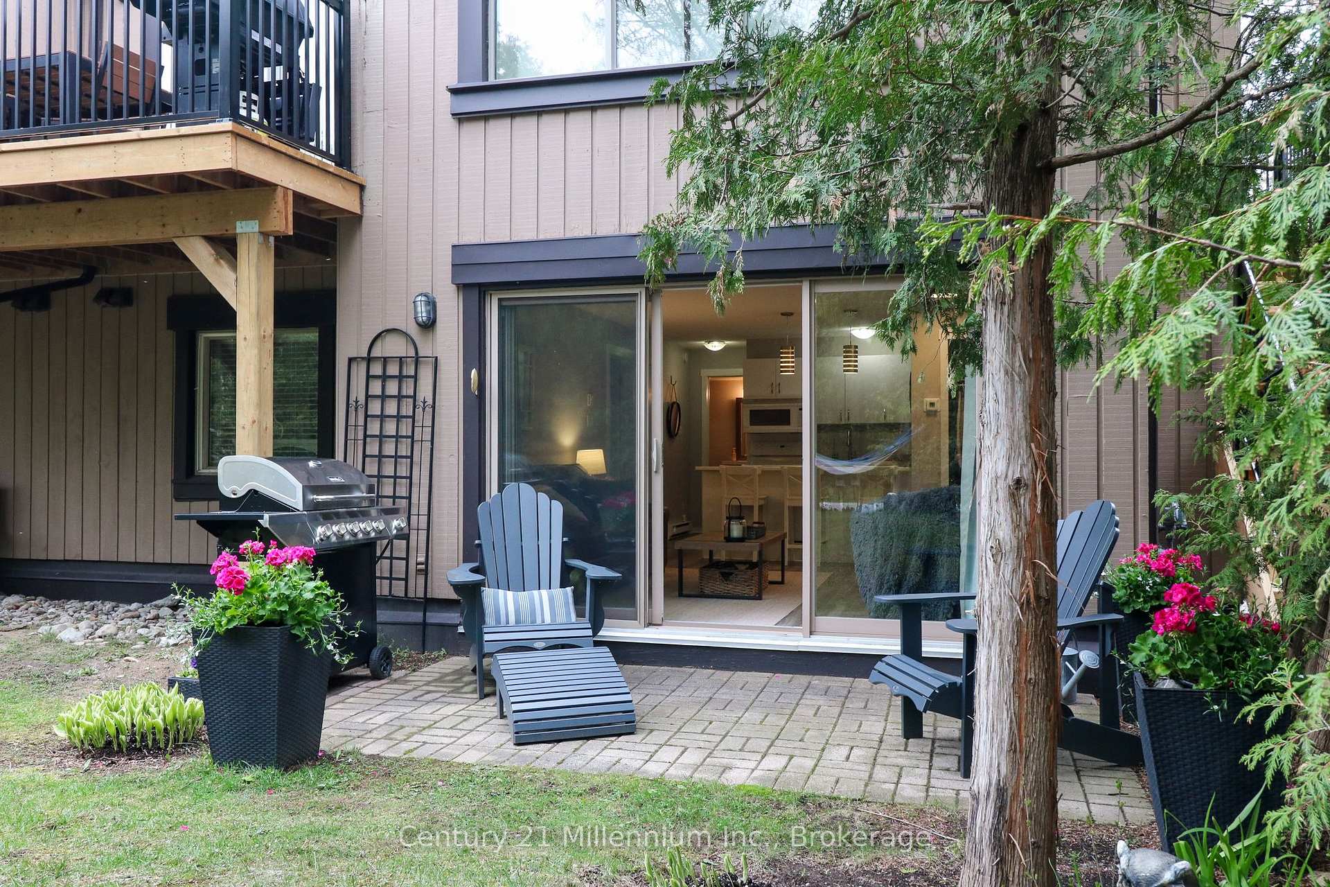 Photo 2 of Unit 98, 23 Dawson Drive, Collingwood — HOMEH