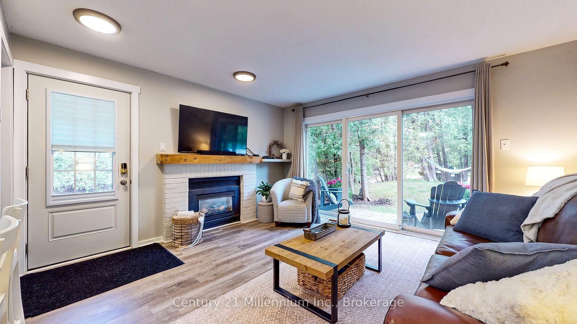 Photo 11 of Unit 98, 23 Dawson Drive, Collingwood — HOMEH