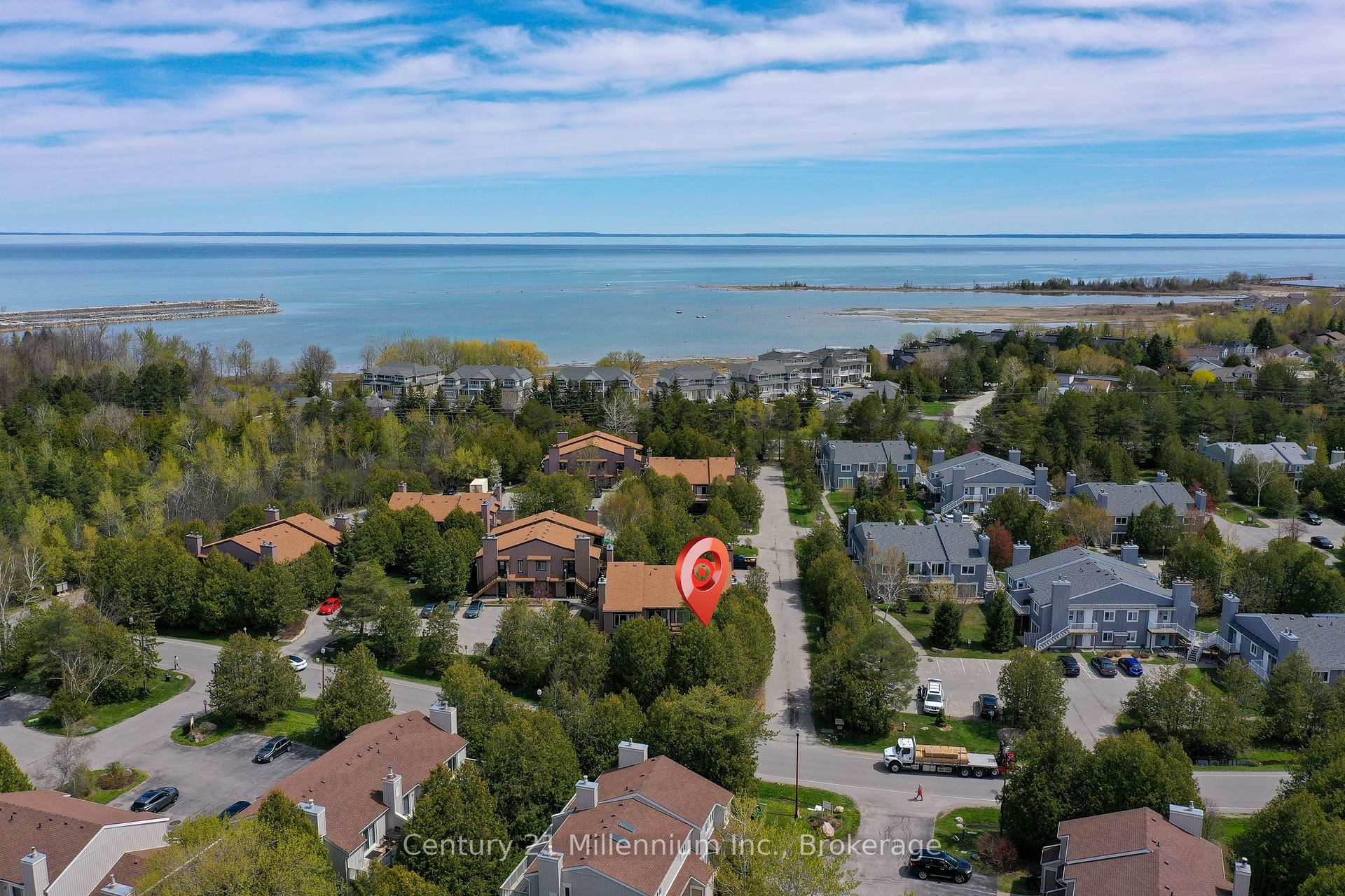 Photo 42 of Unit 98, 23 Dawson Drive, Collingwood — HOMEH