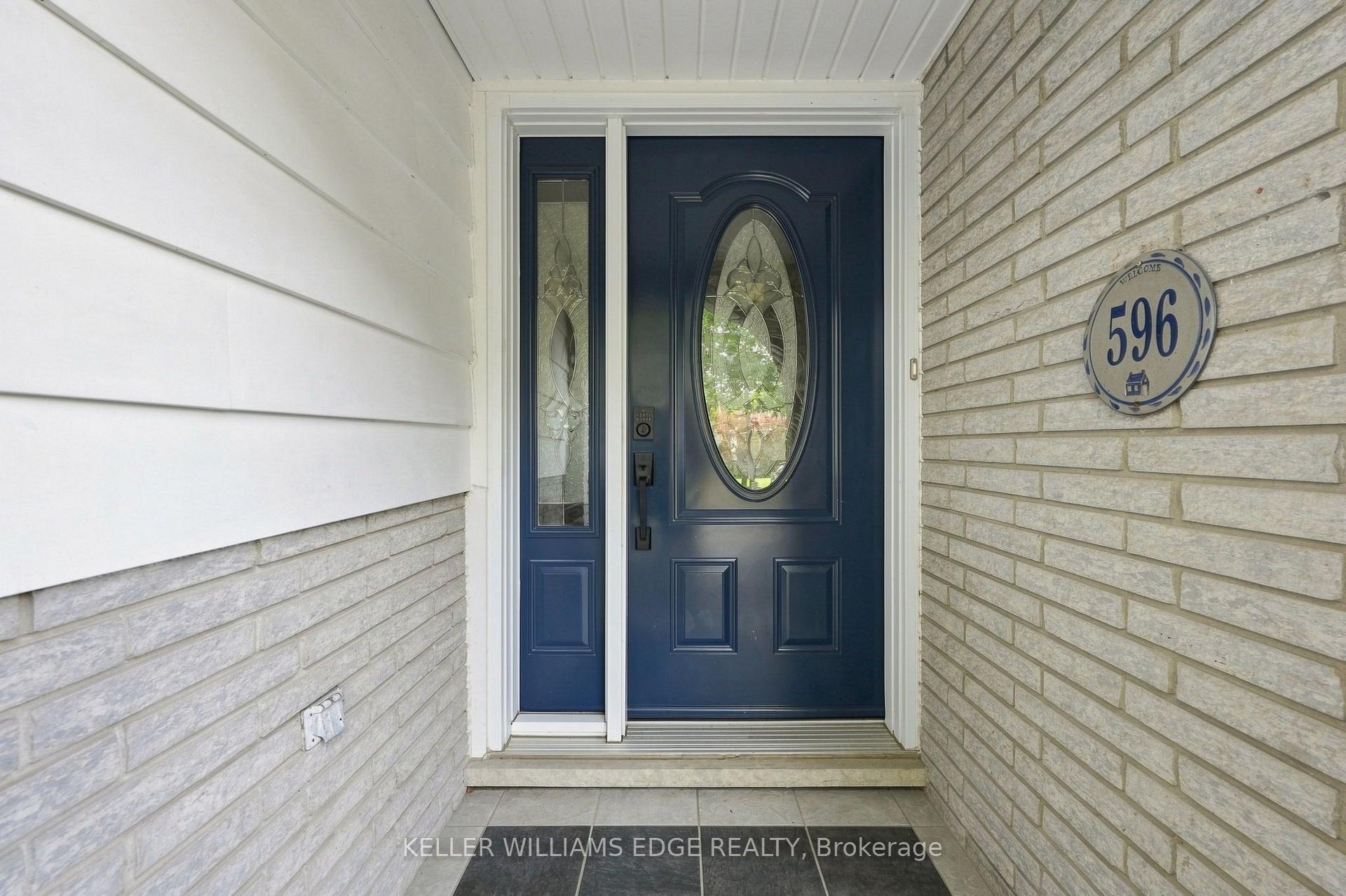 Photo 3 of 596 Louise Drive, Burlington, Shoreacres — HOMEH