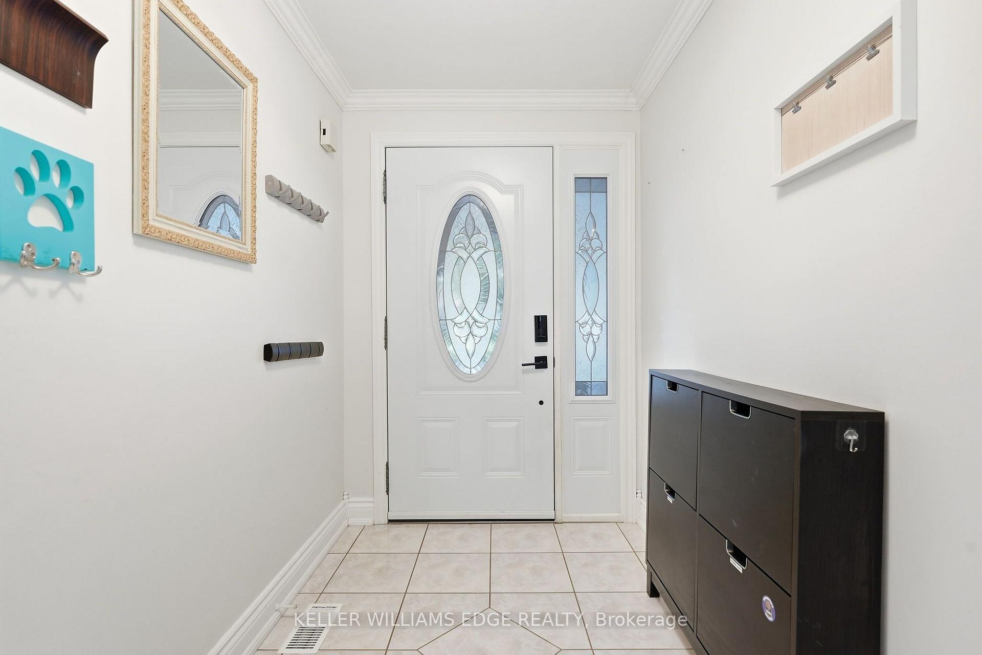 Photo 4 of 596 Louise Drive, Burlington, Shoreacres — HOMEH