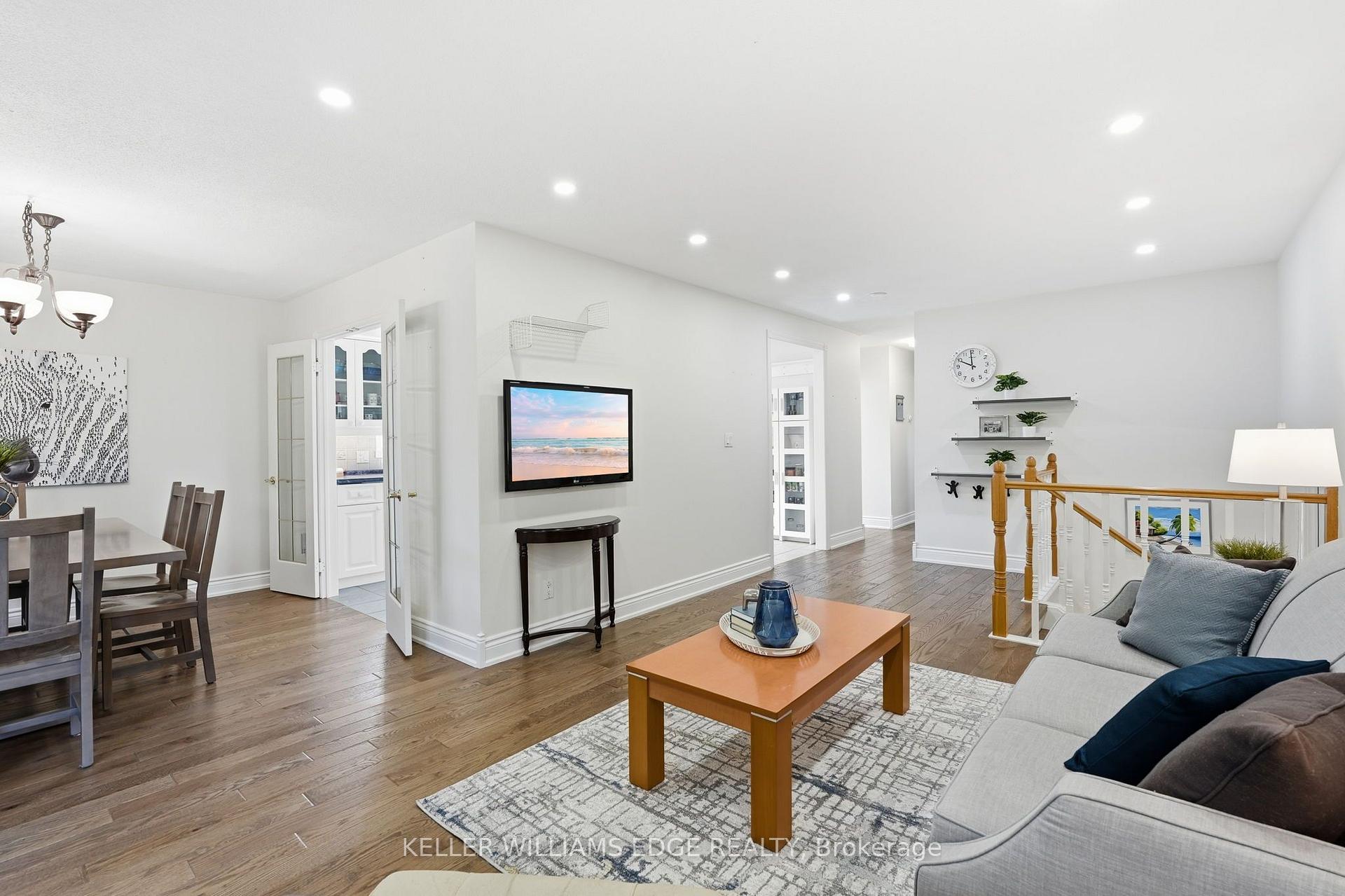 Photo 12 of 596 Louise Drive, Burlington, Shoreacres — HOMEH