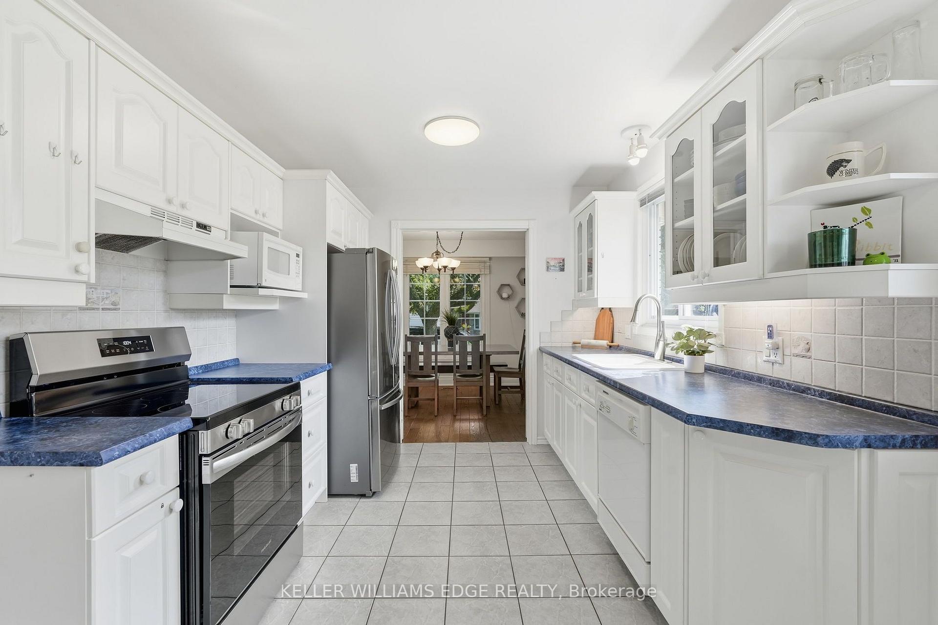 Photo 18 of 596 Louise Drive, Burlington, Shoreacres — HOMEH