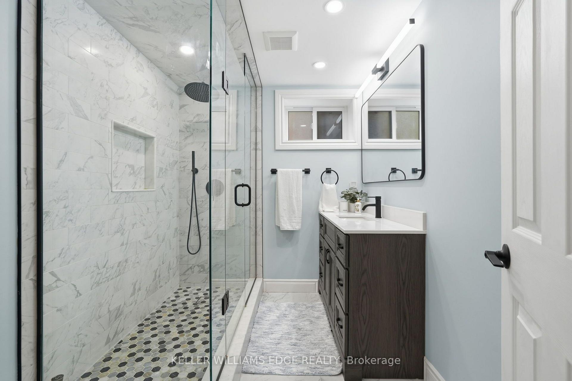 Photo 34 of 596 Louise Drive, Burlington, Shoreacres — HOMEH