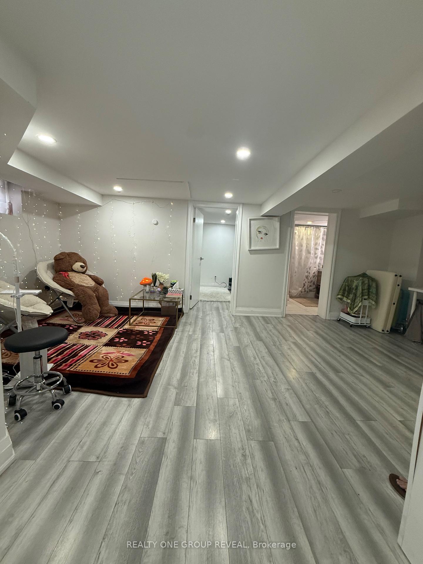 Photo 6 of 161 Coleridge Avenue, Toronto, Woodbine-Lumsden — HOMEH