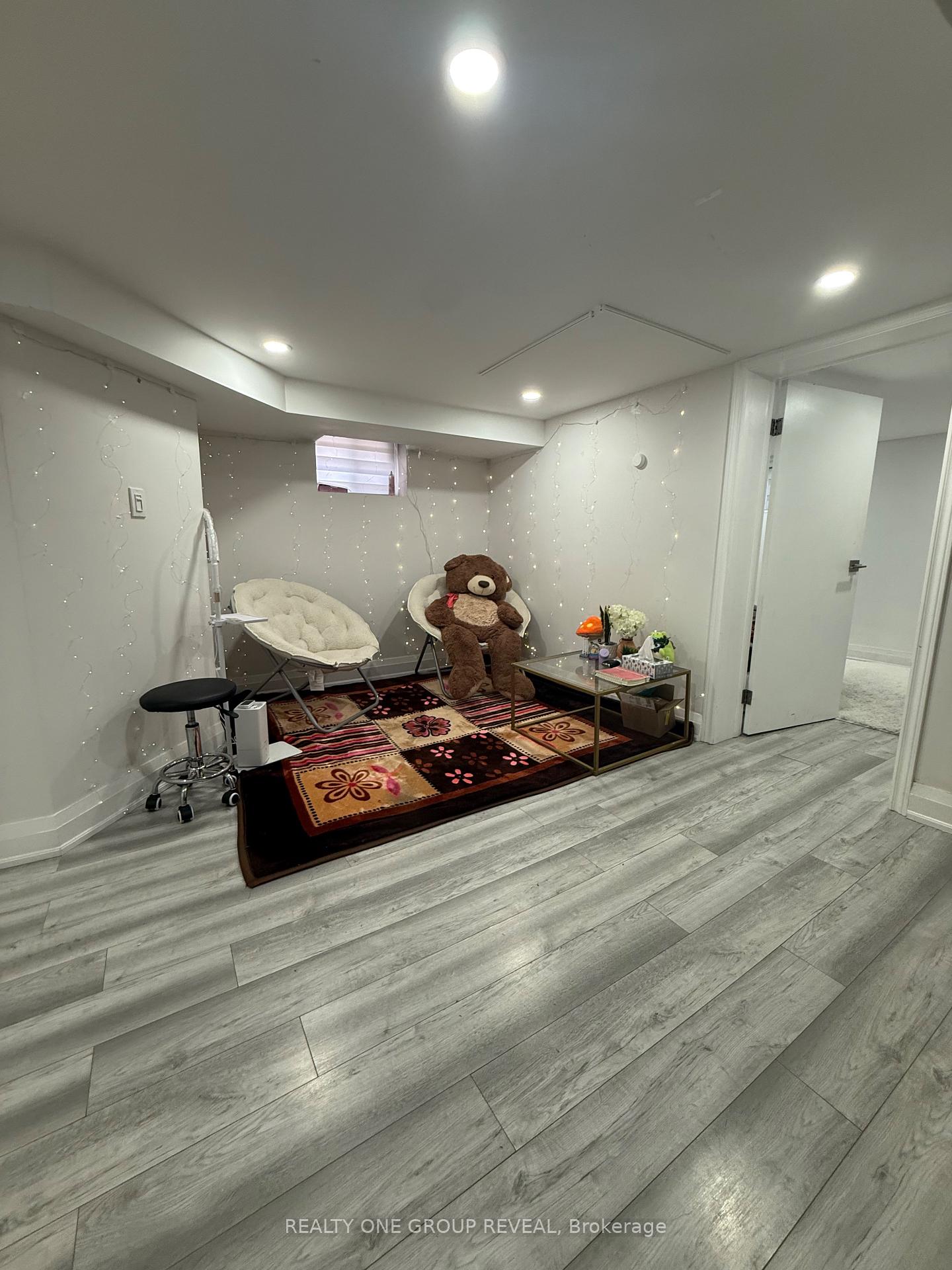 Photo 8 of 161 Coleridge Avenue, Toronto, Woodbine-Lumsden — HOMEH