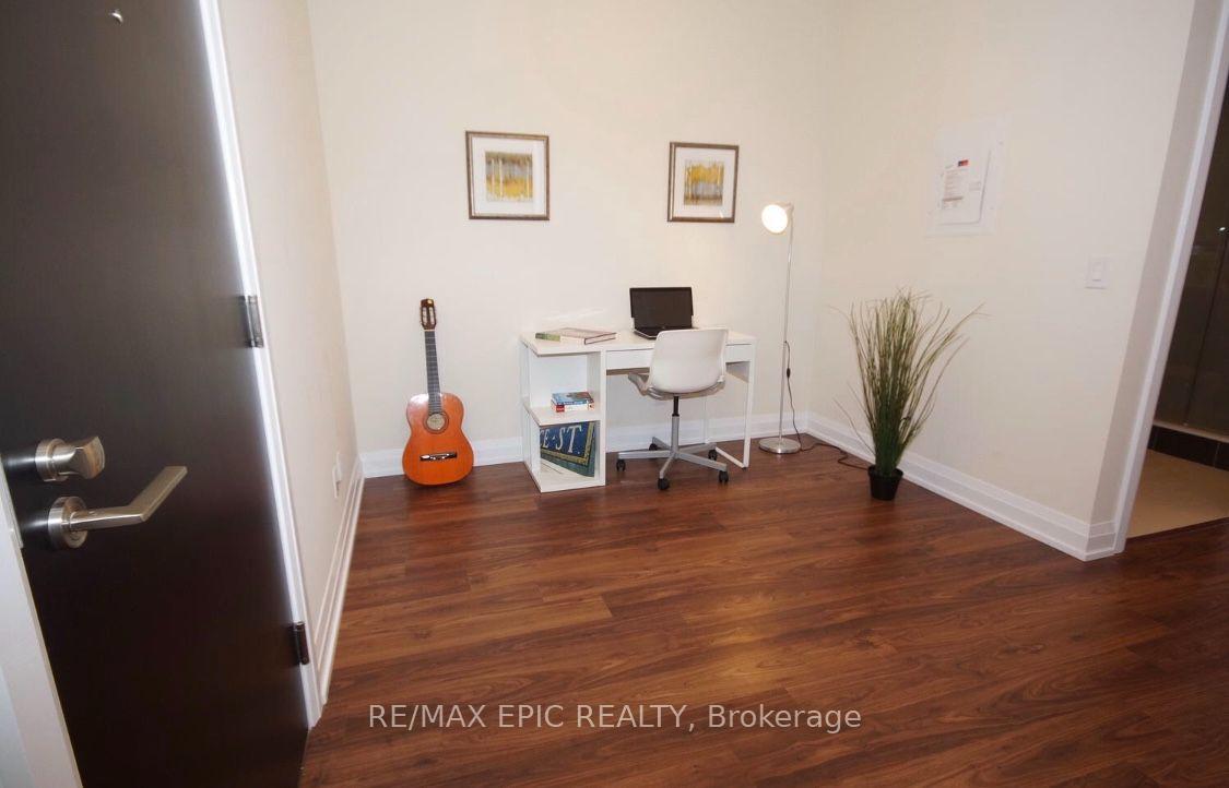 Photo 4 of Unit 1824, 5 Sheppard Avenue E, North York, Willowdale East — HOMEH