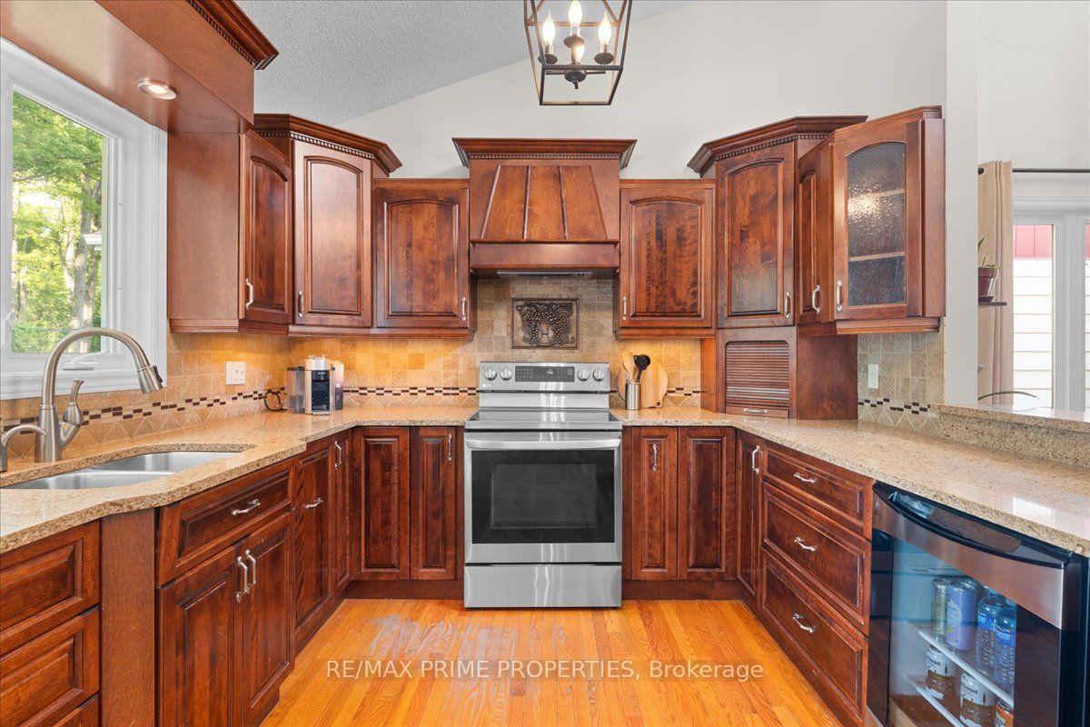 Photo 10 of 1971 Rosebella Avenue, Ottawa, Blossom Park/Leitrim — HOMEH