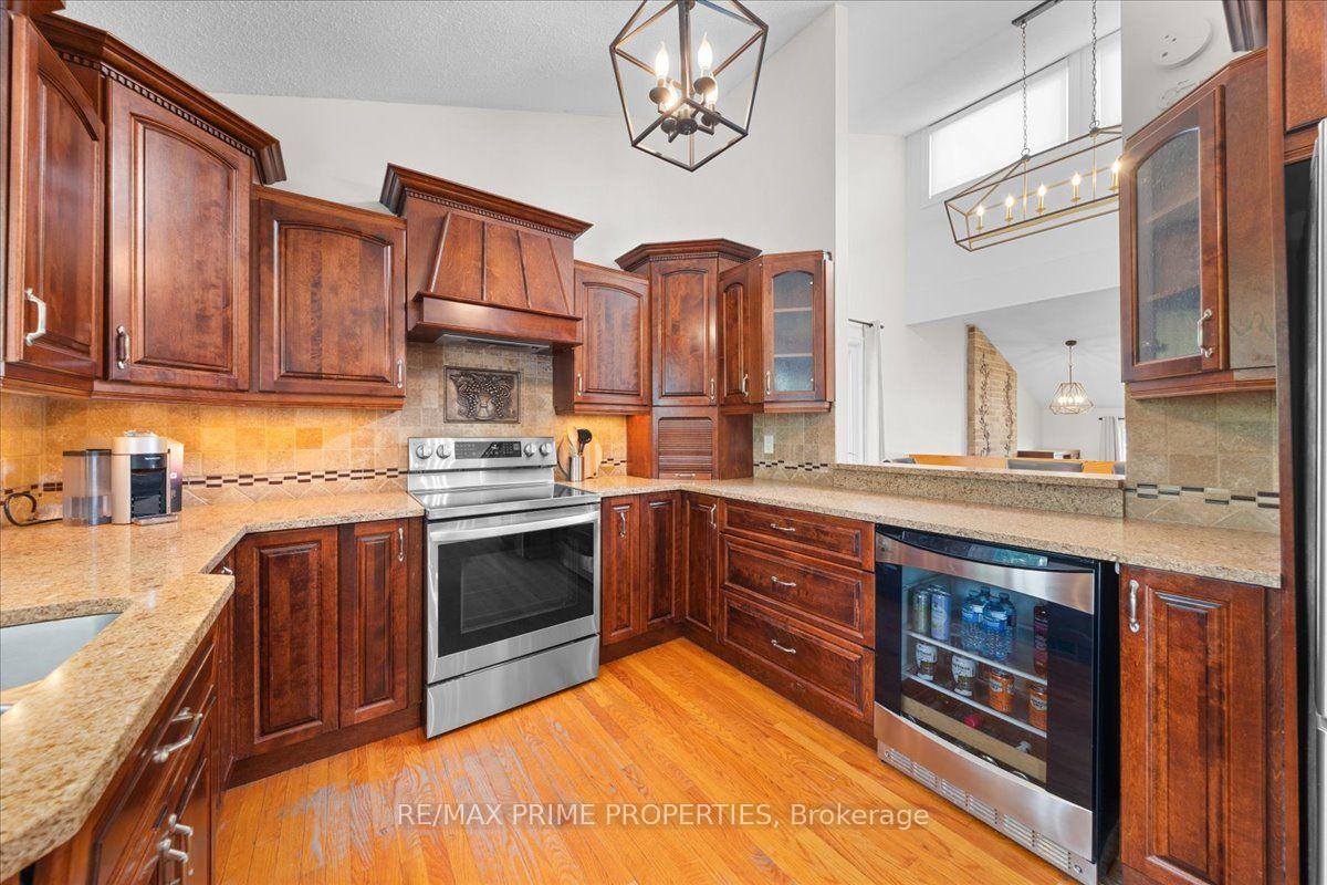 Photo 11 of 1971 Rosebella Avenue, Ottawa, Blossom Park/Leitrim — HOMEH