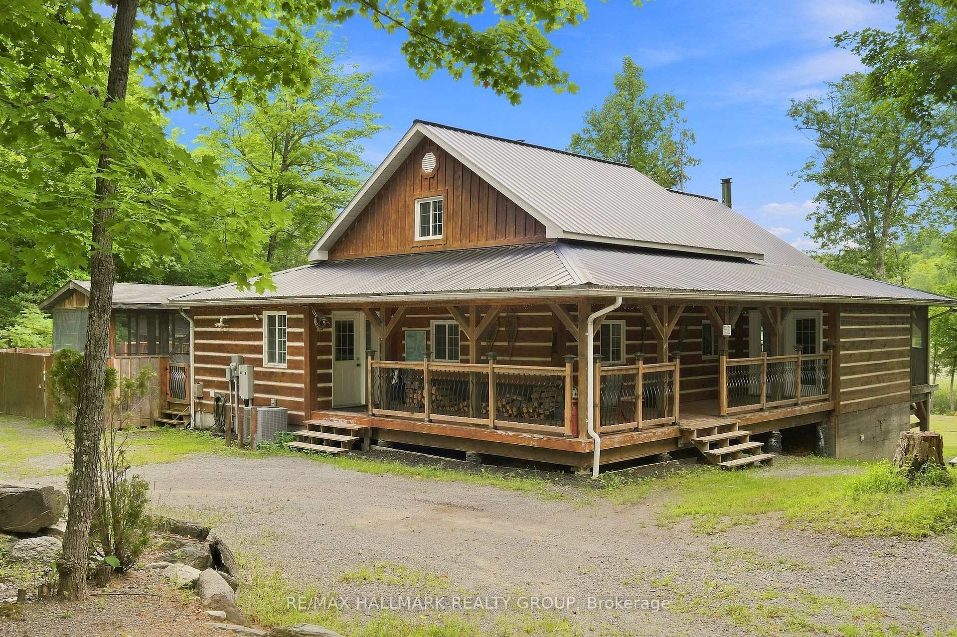 Photo 2 of 261 Lacourse Lane, Lanark Highlands, Lanark Highlands (Darling) Twp — HOMEH
