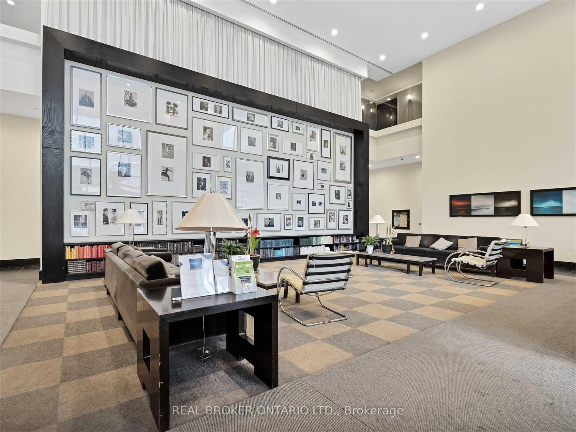 Photo 3 of Unit 413, 438 King Street W, Toronto, Waterfront Communities — HOMEH