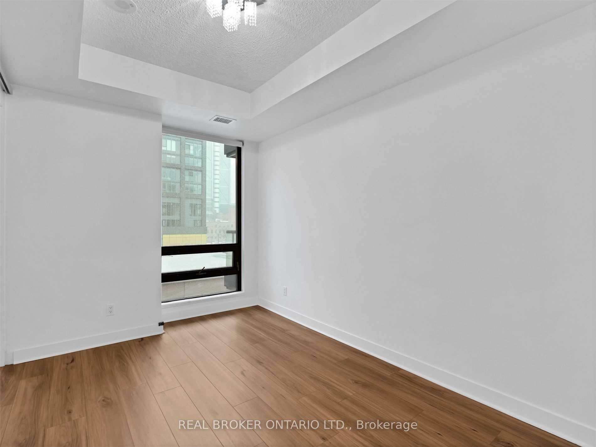 Photo 15 of Unit 413, 438 King Street W, Toronto, Waterfront Communities — HOMEH