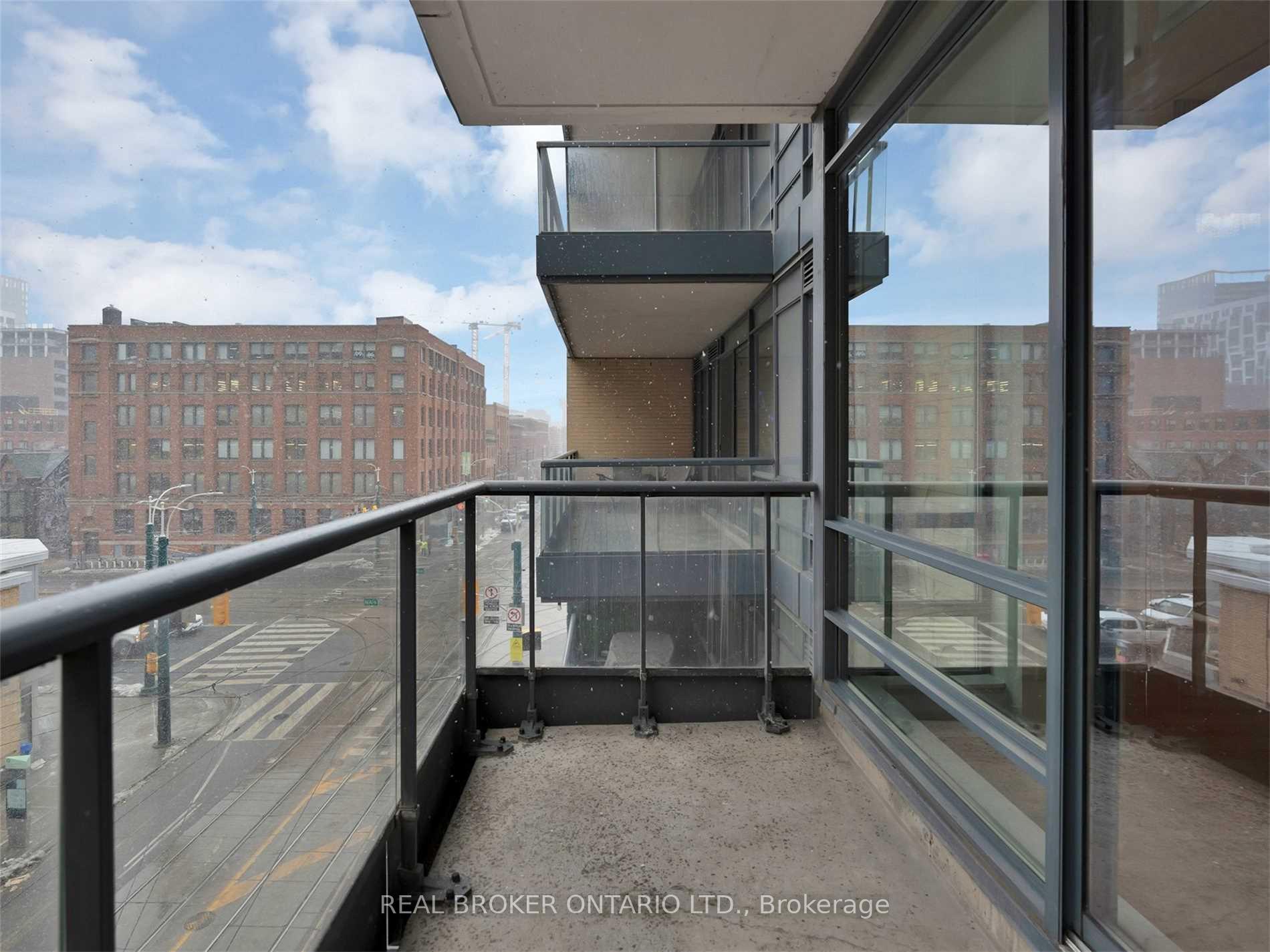 Photo 20 of Unit 413, 438 King Street W, Toronto, Waterfront Communities — HOMEH