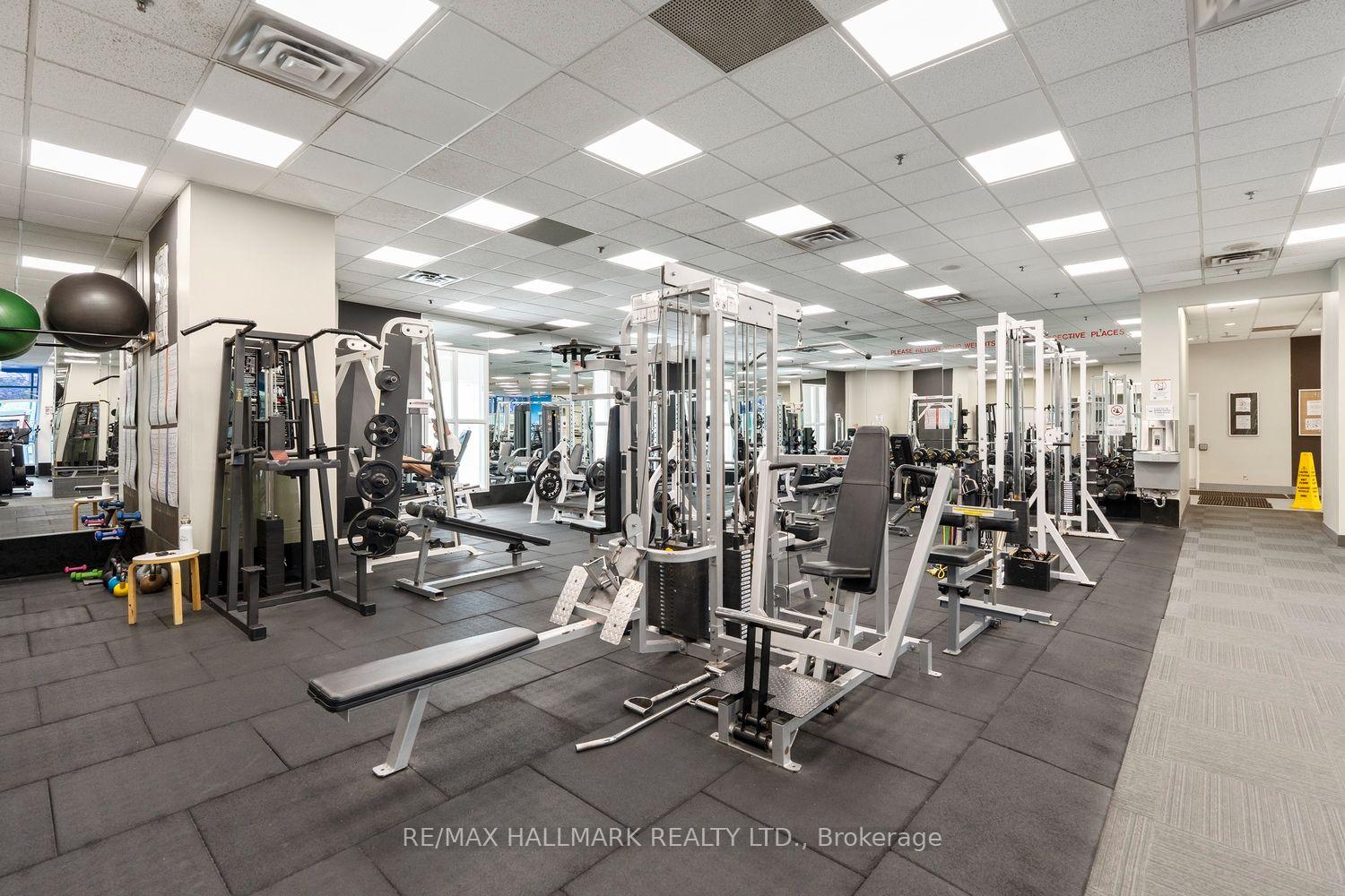 Photo 5 of Unit 504, 77 Harbour Square, Toronto, Waterfront Communities — HOMEH