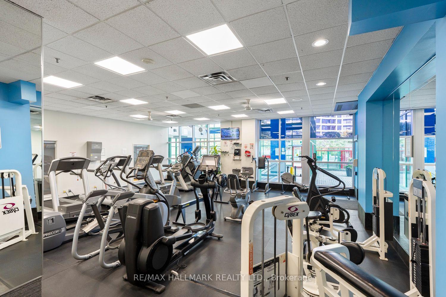 Photo 6 of Unit 504, 77 Harbour Square, Toronto, Waterfront Communities — HOMEH