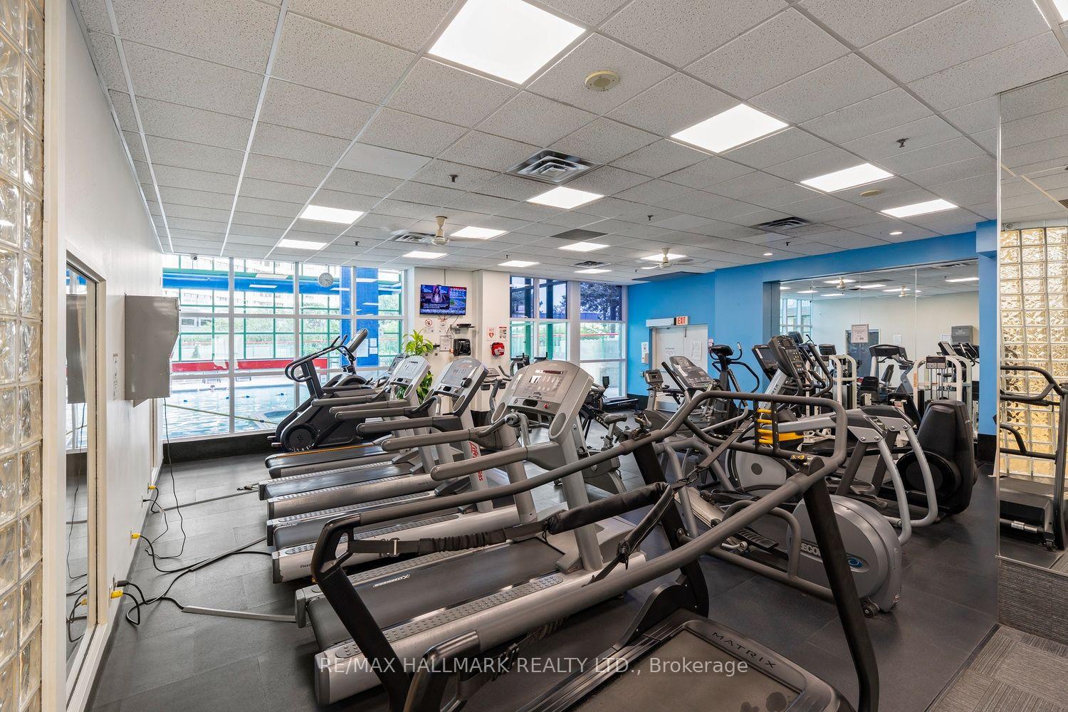 Photo 8 of Unit 504, 77 Harbour Square, Toronto, Waterfront Communities — HOMEH