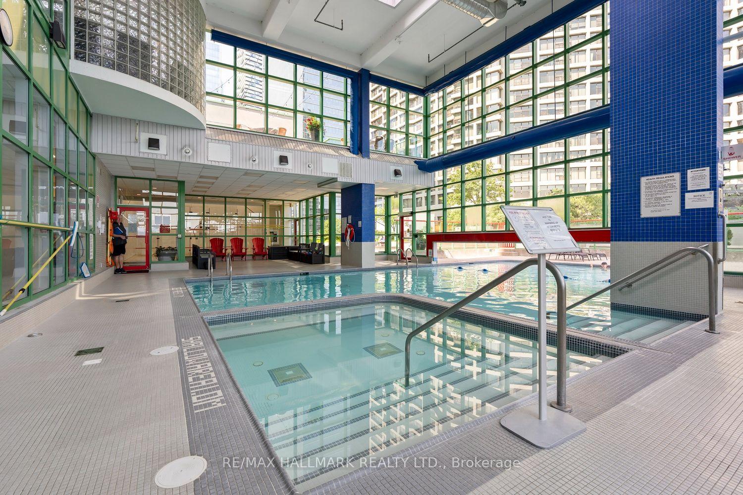 Photo 12 of Unit 504, 77 Harbour Square, Toronto, Waterfront Communities — HOMEH