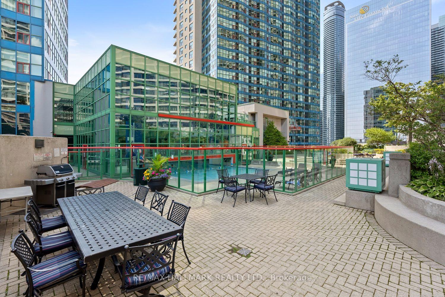 Photo 15 of Unit 504, 77 Harbour Square, Toronto, Waterfront Communities — HOMEH