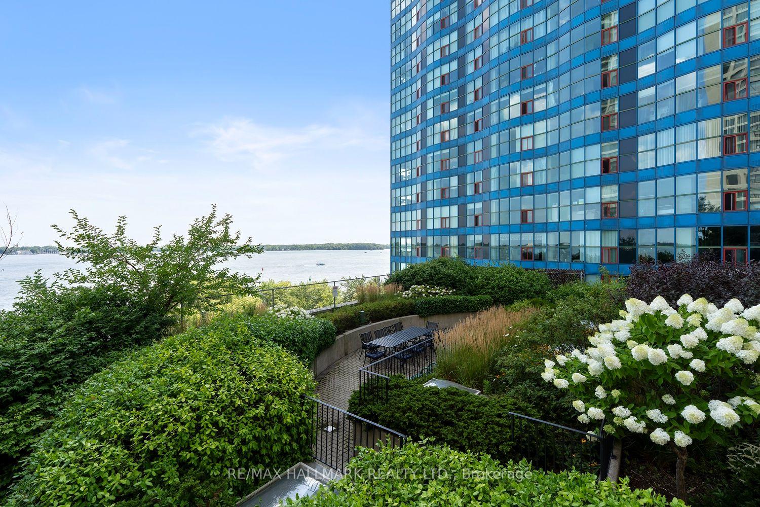 Photo 17 of Unit 504, 77 Harbour Square, Toronto, Waterfront Communities — HOMEH
