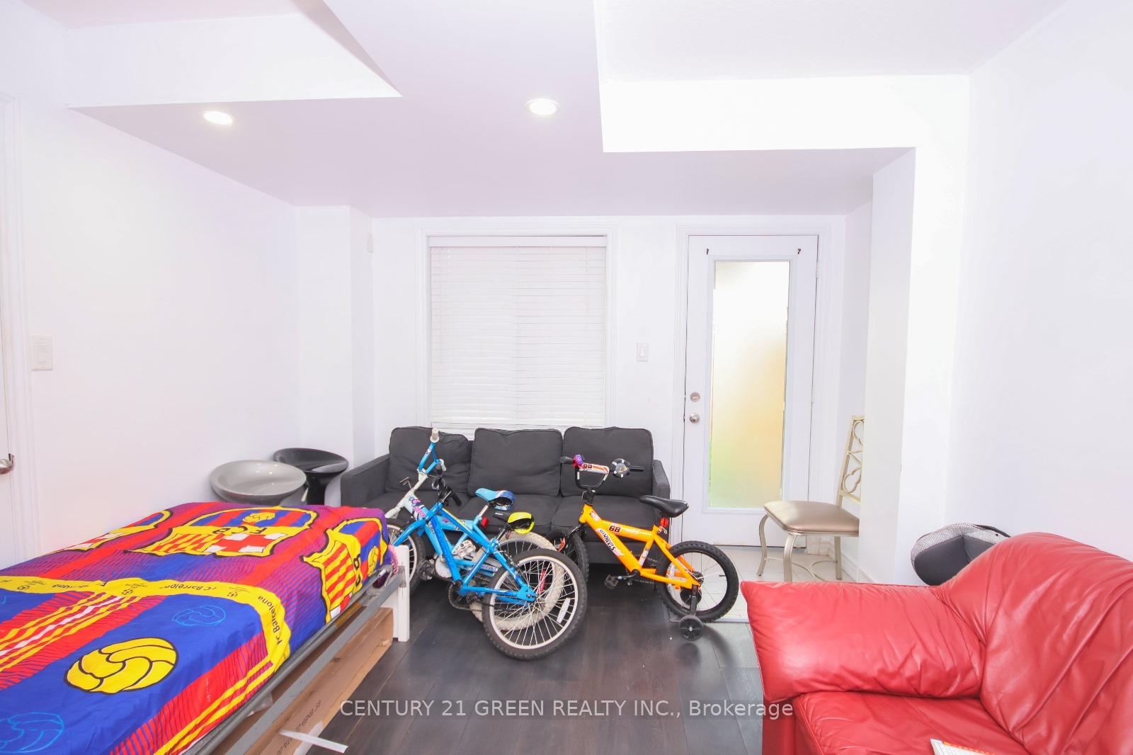 Photo 5 of 19 England Terrace, Hamilton, Stoney Creek Mountain — HOMEH