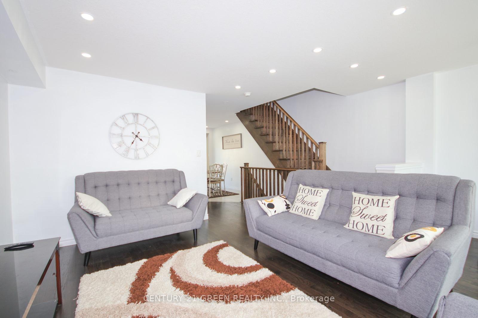 Photo 8 of 19 England Terrace, Hamilton, Stoney Creek Mountain — HOMEH