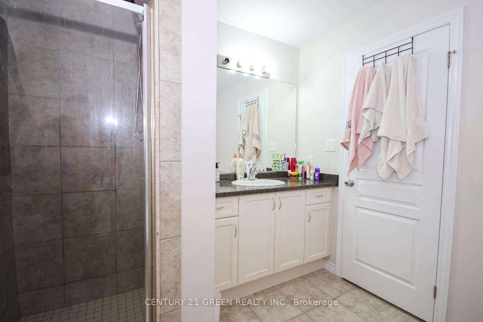 Photo 13 of 19 England Terrace, Hamilton, Stoney Creek Mountain — HOMEH