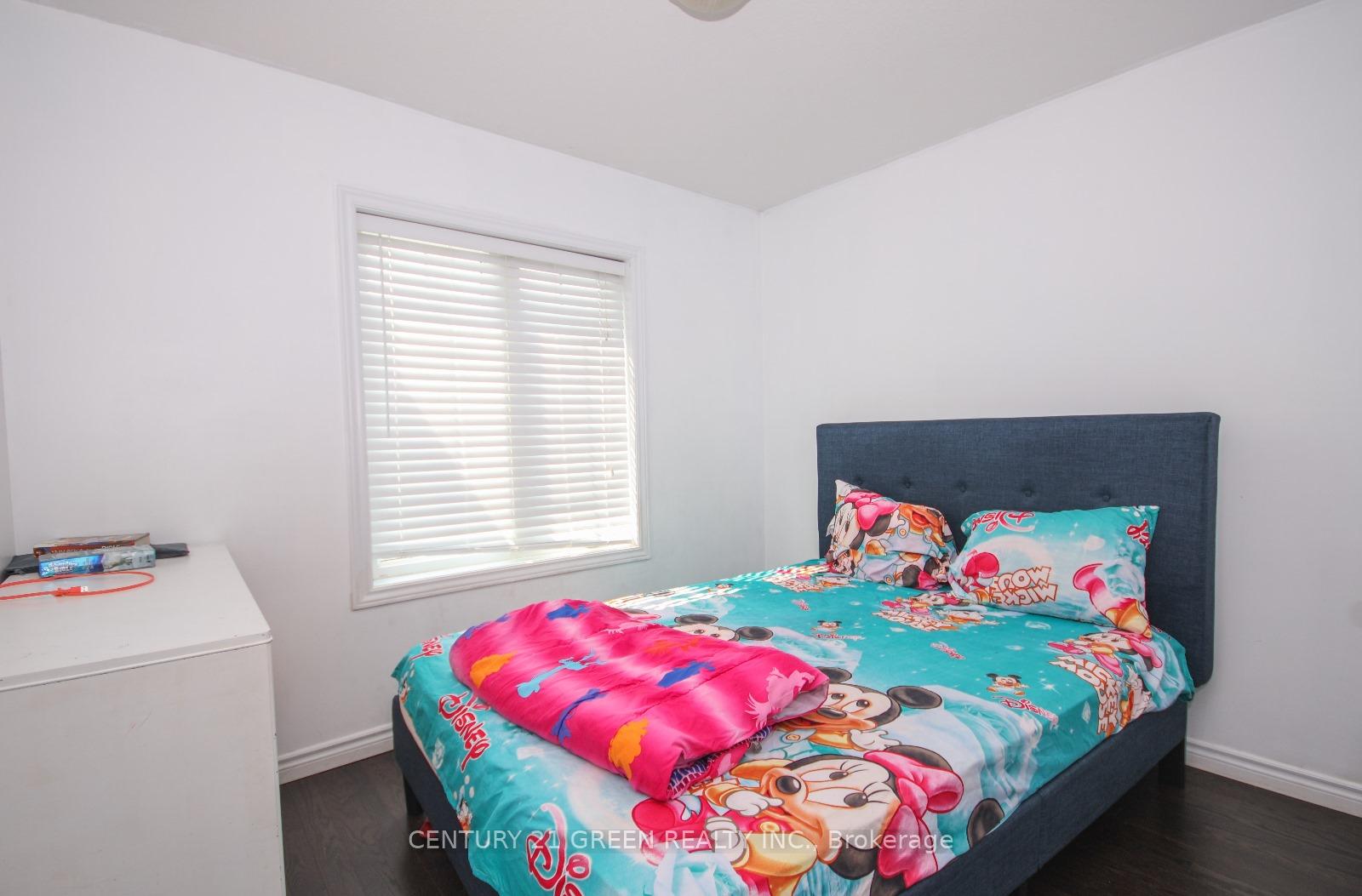 Photo 15 of 19 England Terrace, Hamilton, Stoney Creek Mountain — HOMEH