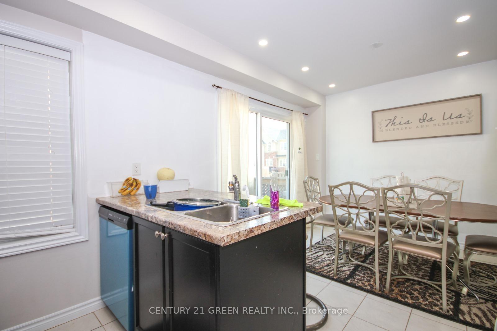 Photo 22 of 19 England Terrace, Hamilton, Stoney Creek Mountain — HOMEH