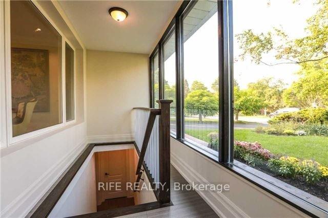 Photo 16 of 9 Gatehead Road, North York, Bayview Village — HOMEH