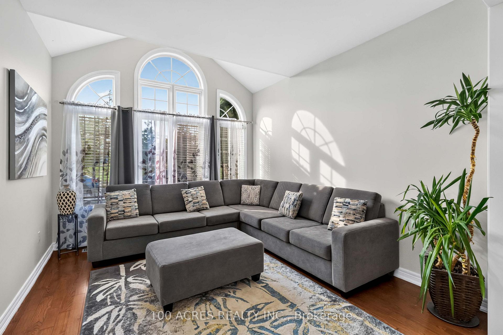 Photo 5 of 1160 Field Drive, Milton, Clarke — HOMEH