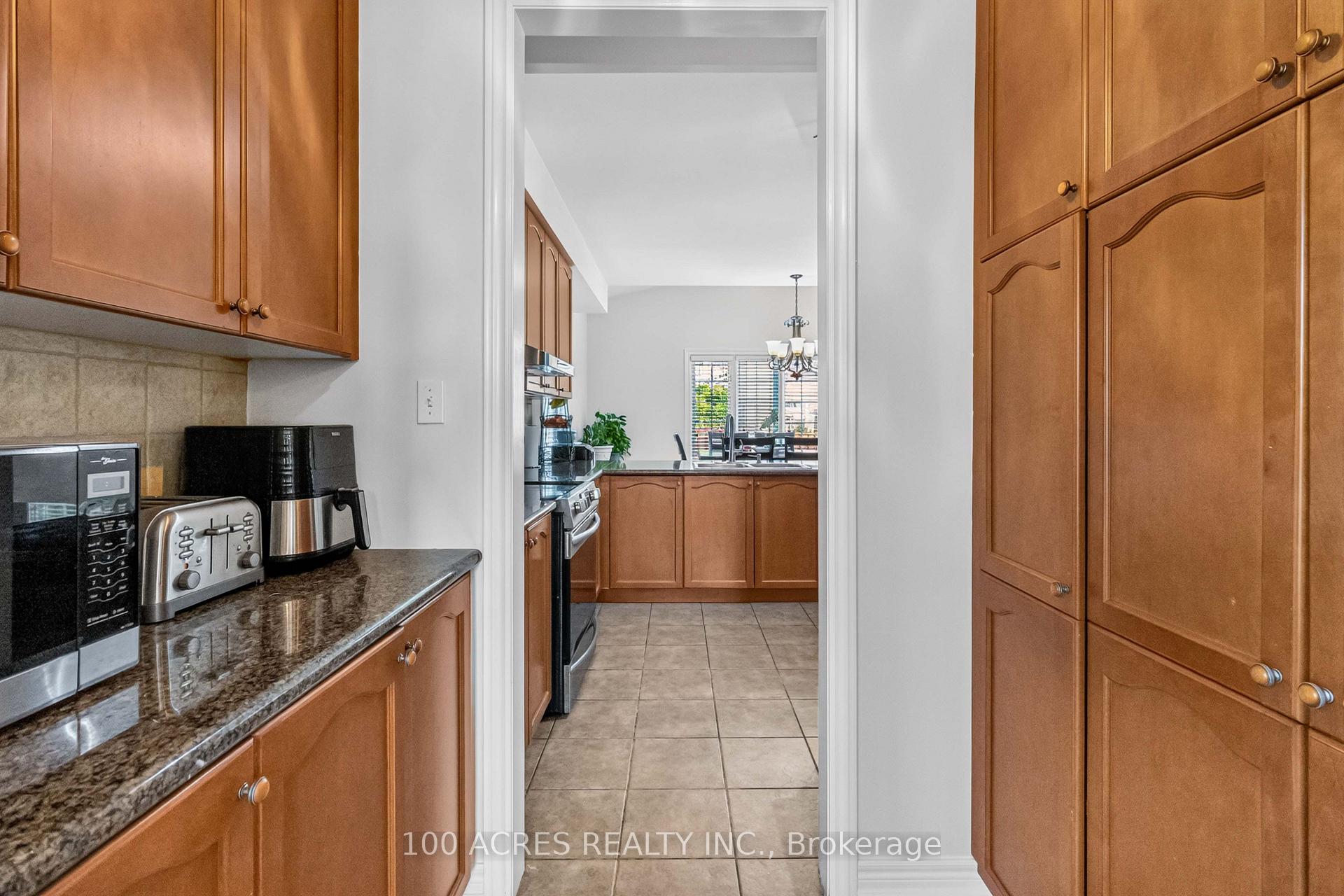 Photo 11 of 1160 Field Drive, Milton, Clarke — HOMEH