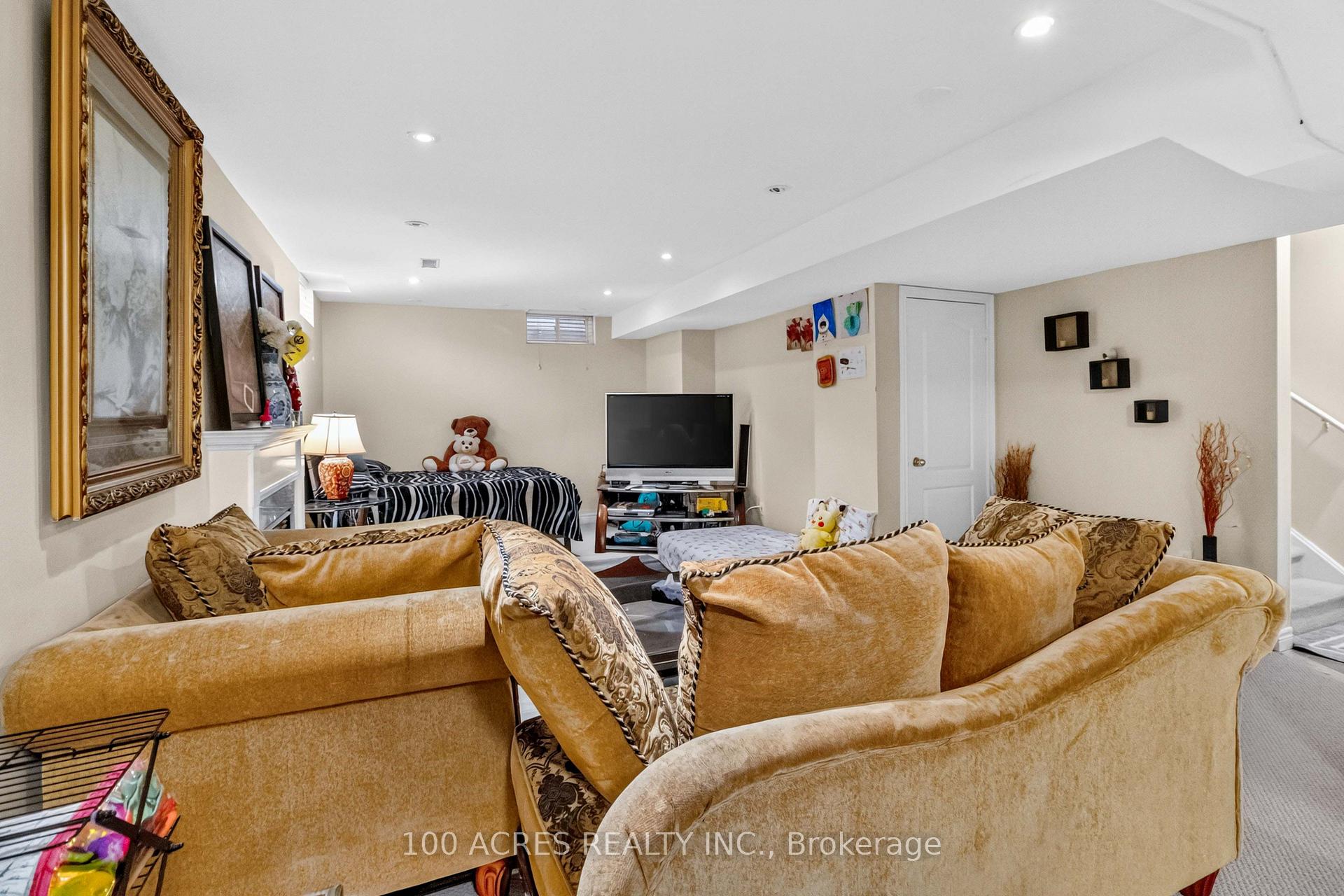 Photo 23 of 1160 Field Drive, Milton, Clarke — HOMEH