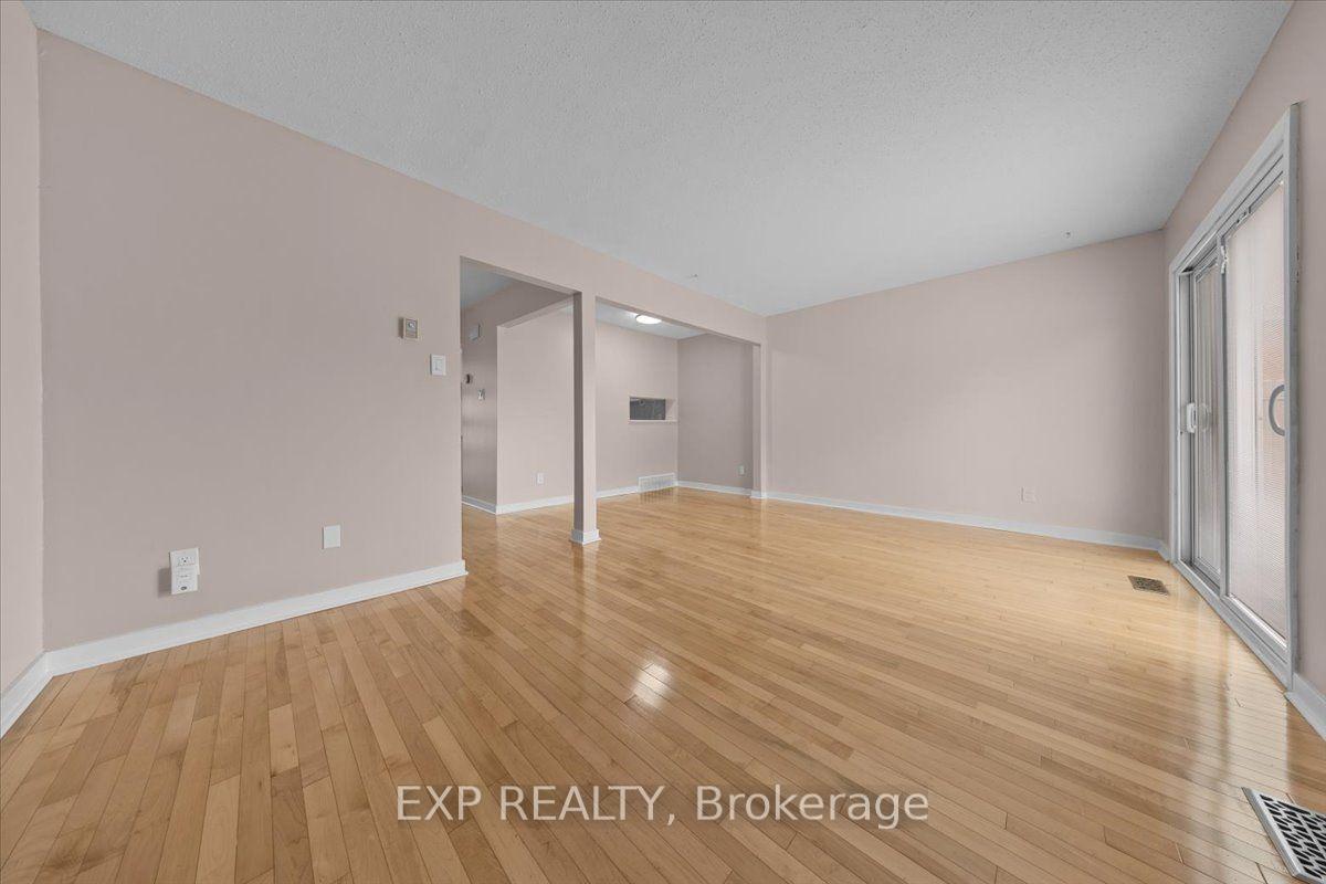 Photo 17 of Unit 167, 1449 Ridgebrook Drive, Ottawa, Pineview — HOMEH