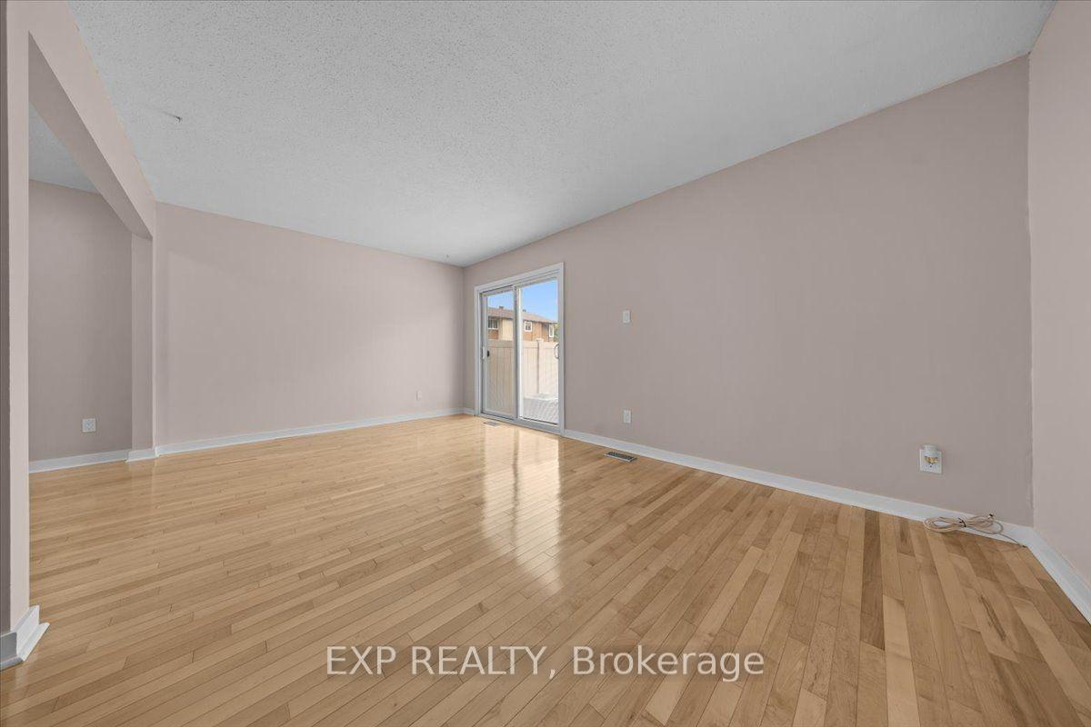 Photo 18 of Unit 167, 1449 Ridgebrook Drive, Ottawa, Pineview — HOMEH