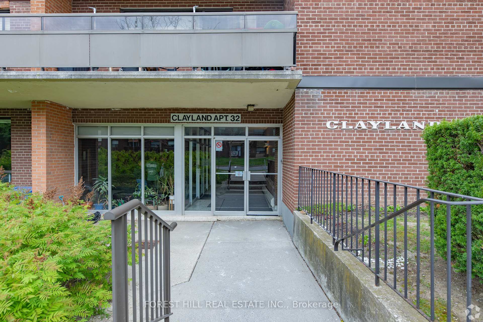 Photo 2 of Unit 301, 32 Clayland Drive, North York, Parkwoods-Donalda — HOMEH