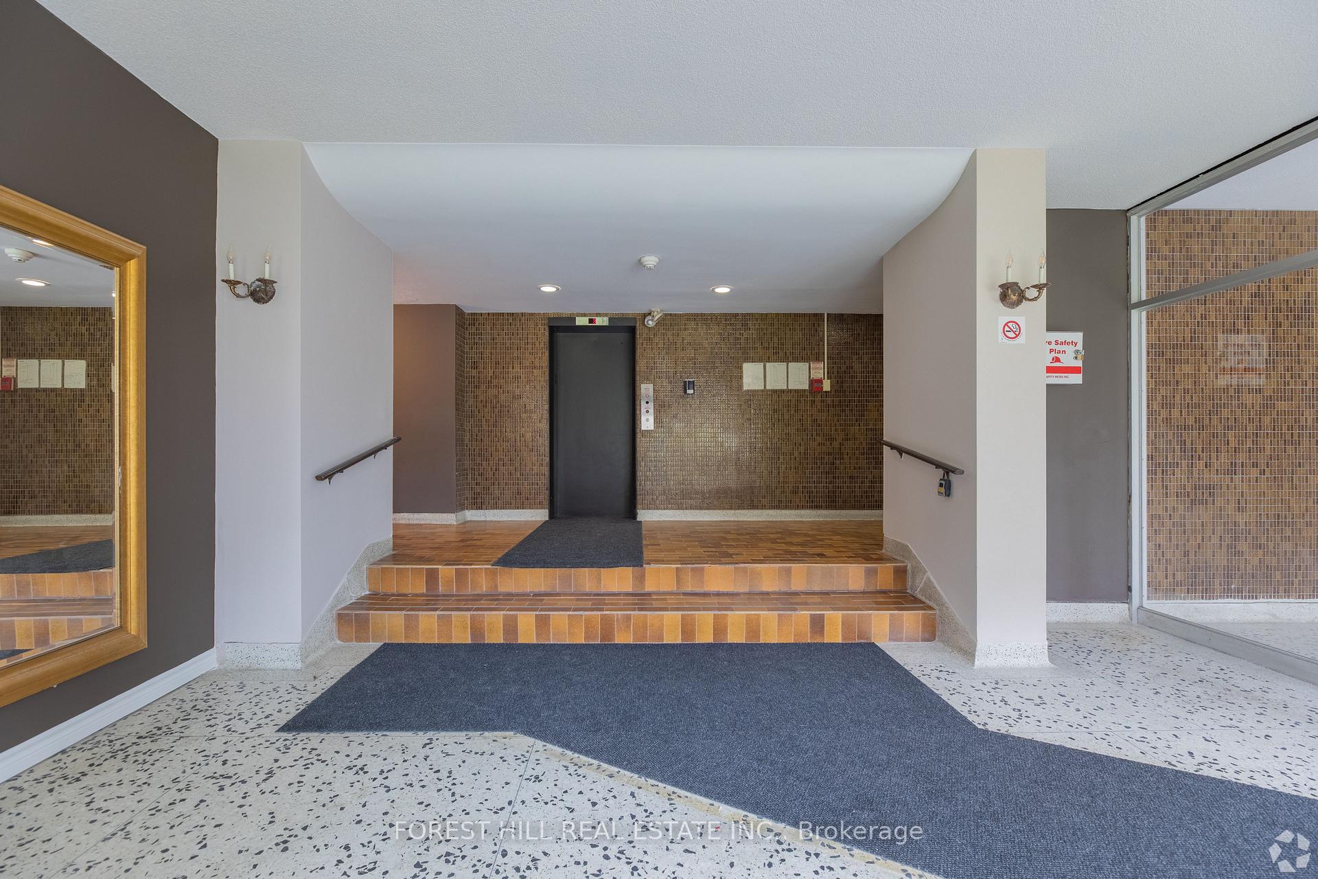 Photo 3 of Unit 301, 32 Clayland Drive, North York, Parkwoods-Donalda — HOMEH