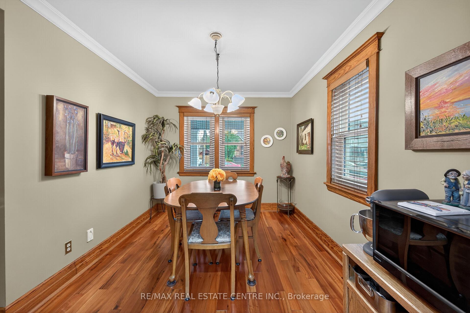 Photo 14 of 3 Second Street S, Hamilton, Stoney Creek — HOMEH