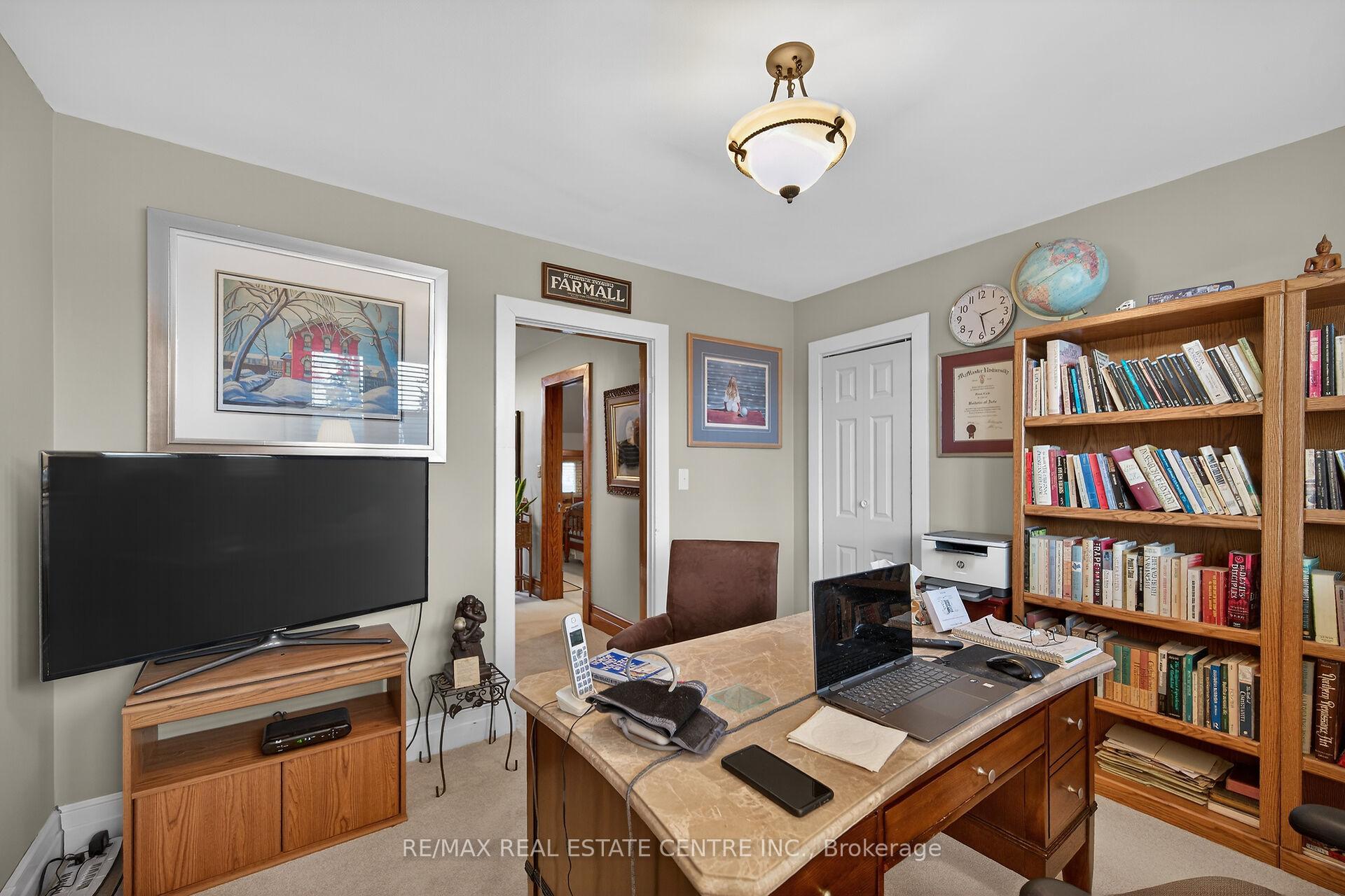 Photo 31 of 3 Second Street S, Hamilton, Stoney Creek — HOMEH