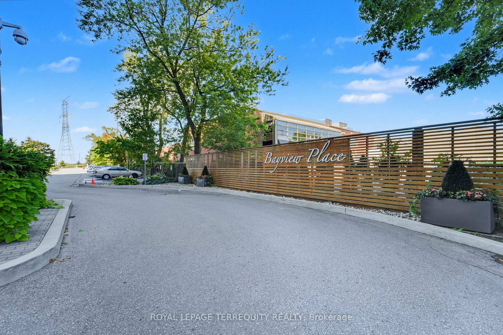 Photo 4 of Unit 1107, 8501 Bayview Avenue, Richmond Hill, Doncrest — HOMEH
