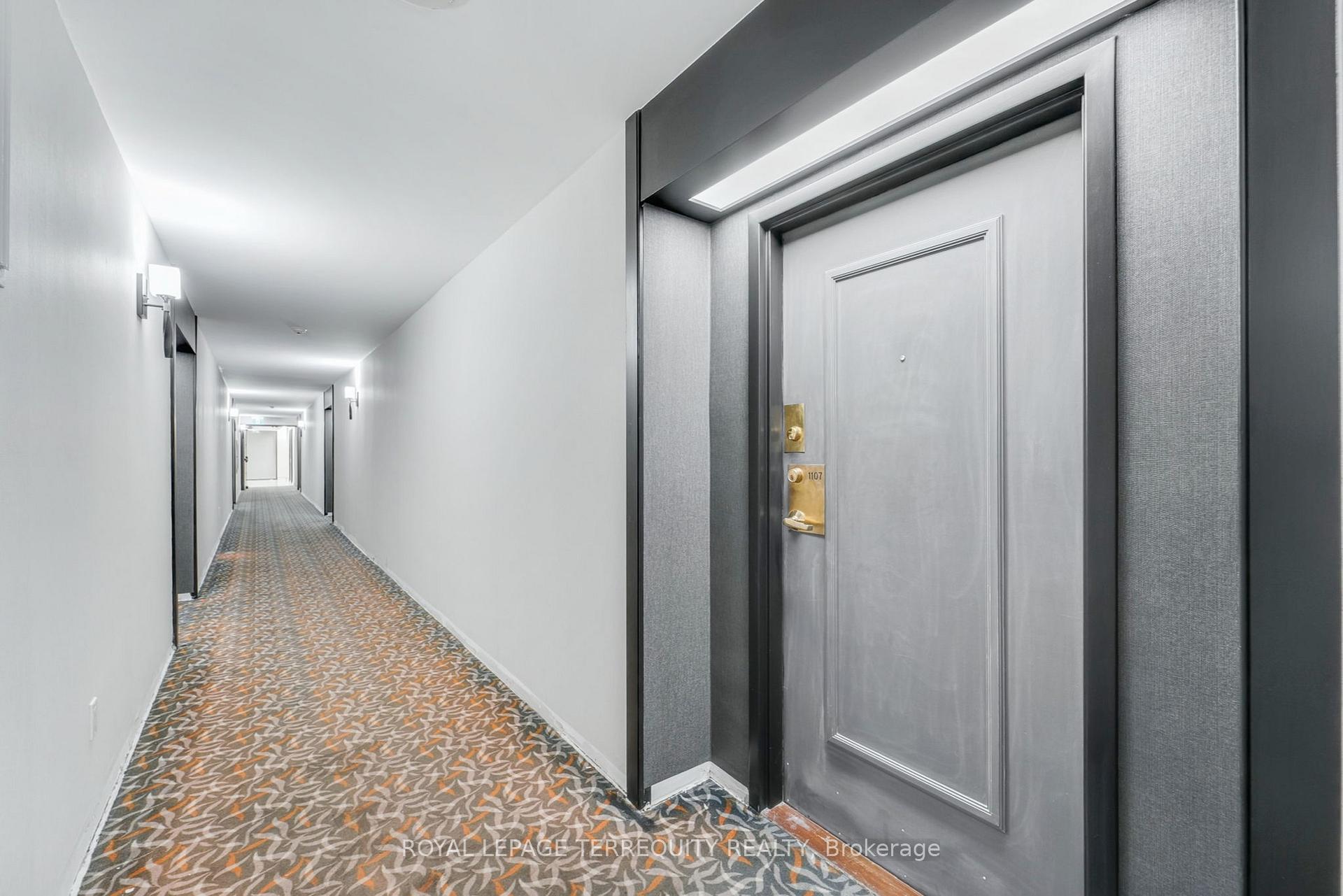 Photo 6 of Unit 1107, 8501 Bayview Avenue, Richmond Hill, Doncrest — HOMEH