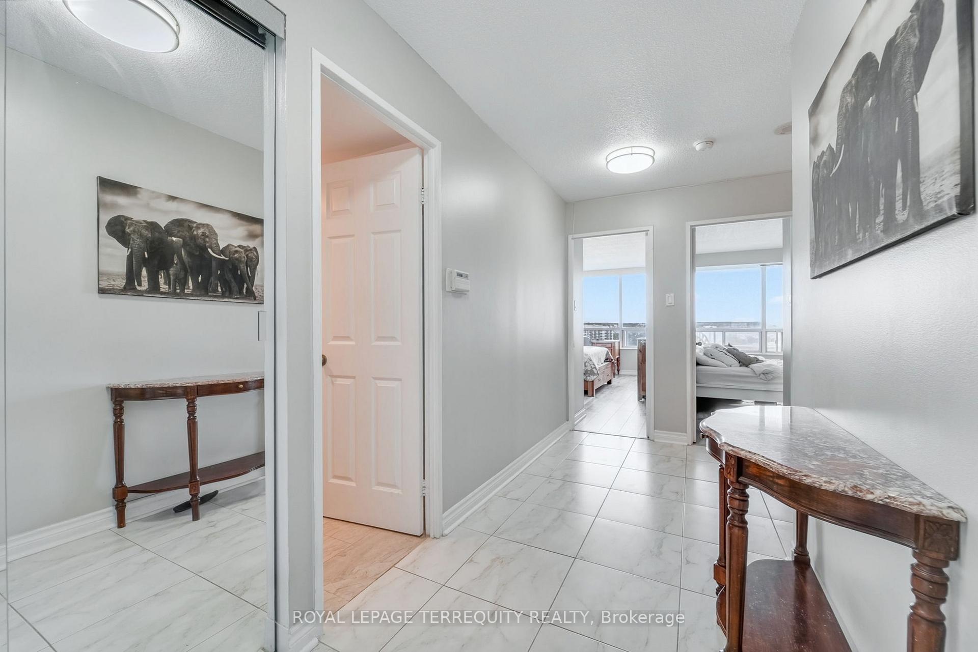 Photo 8 of Unit 1107, 8501 Bayview Avenue, Richmond Hill, Doncrest — HOMEH